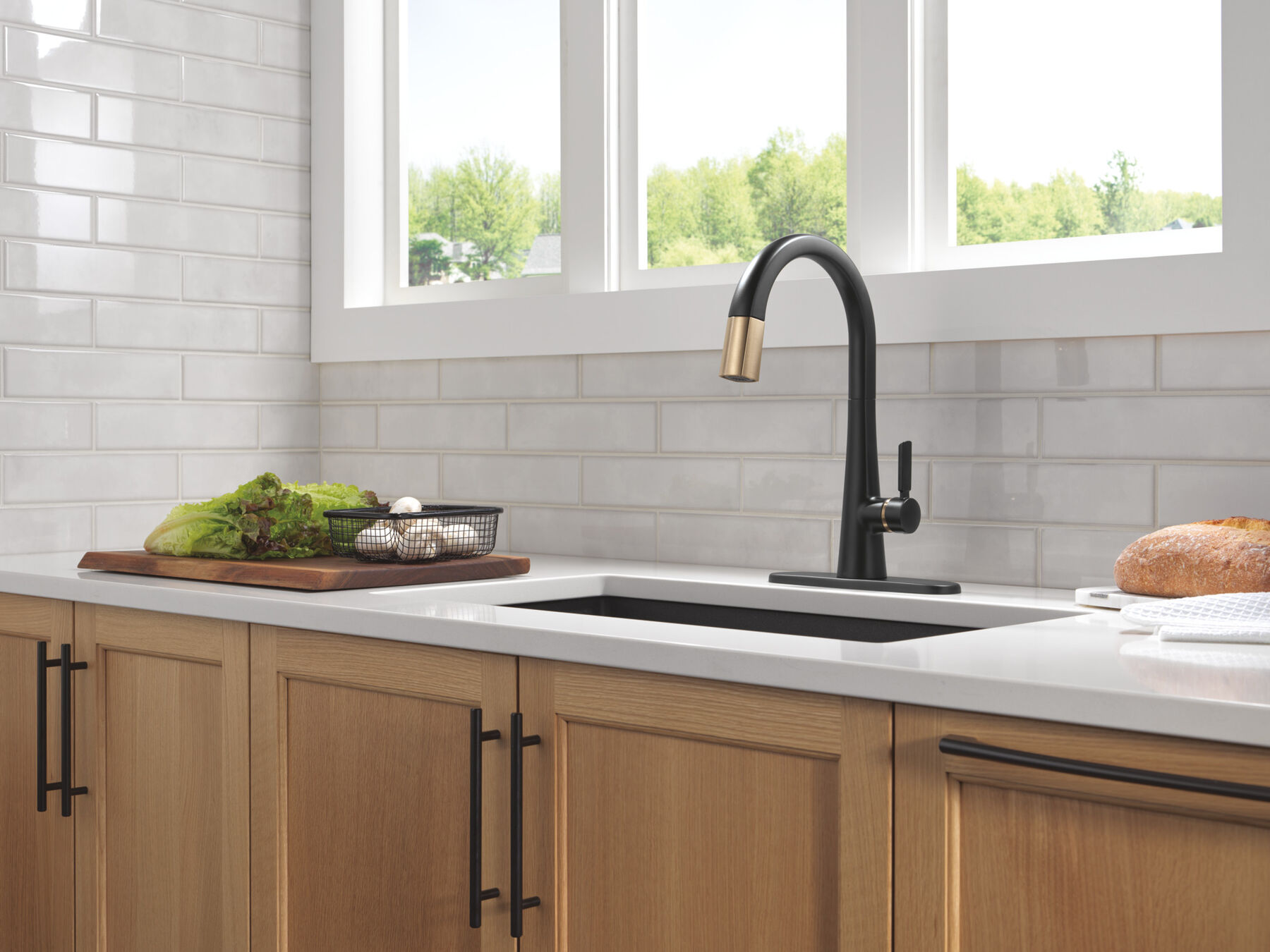 Single Handle Pull-Down Kitchen Faucet