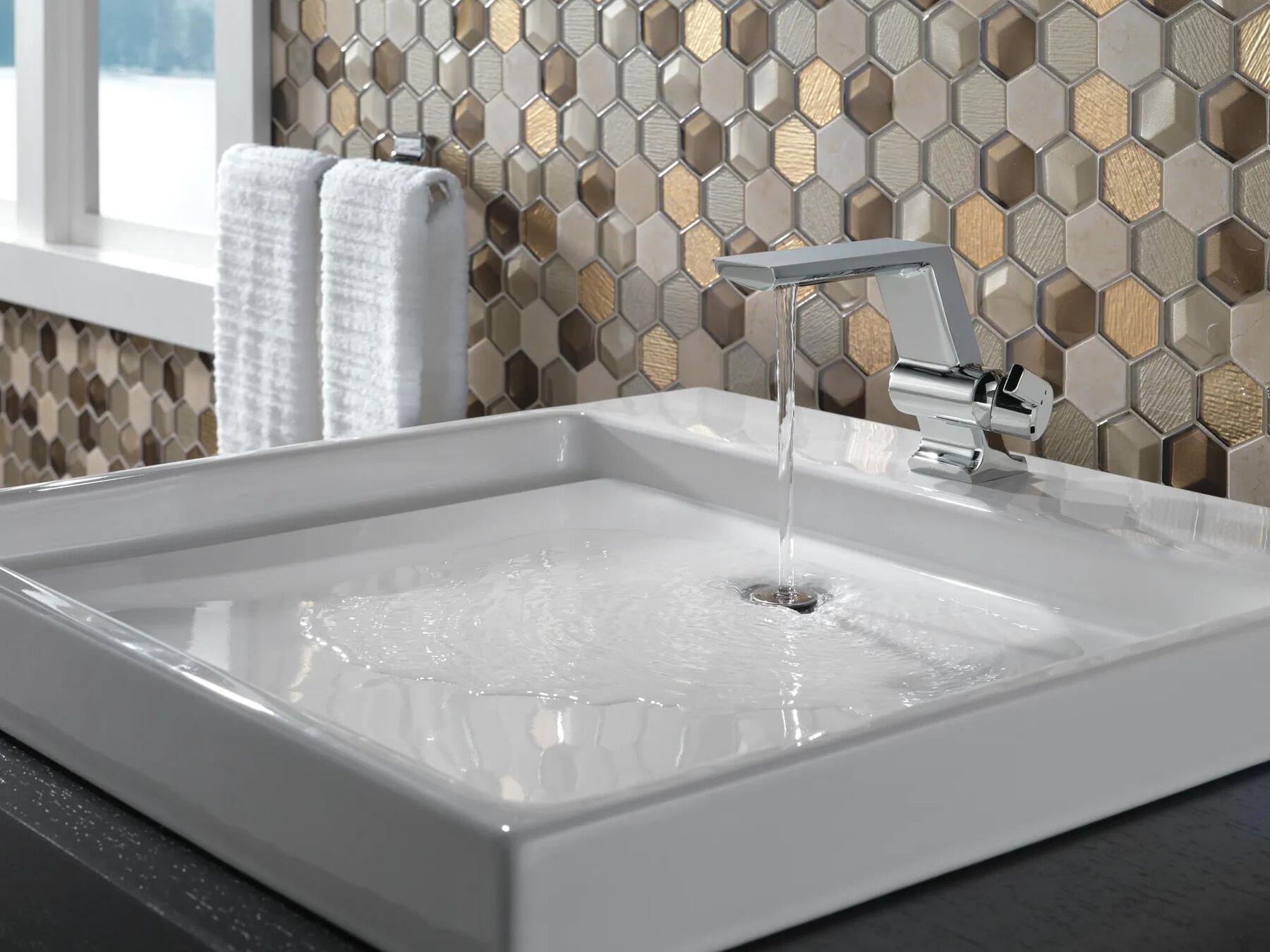 Single Handle Bathroom Faucet