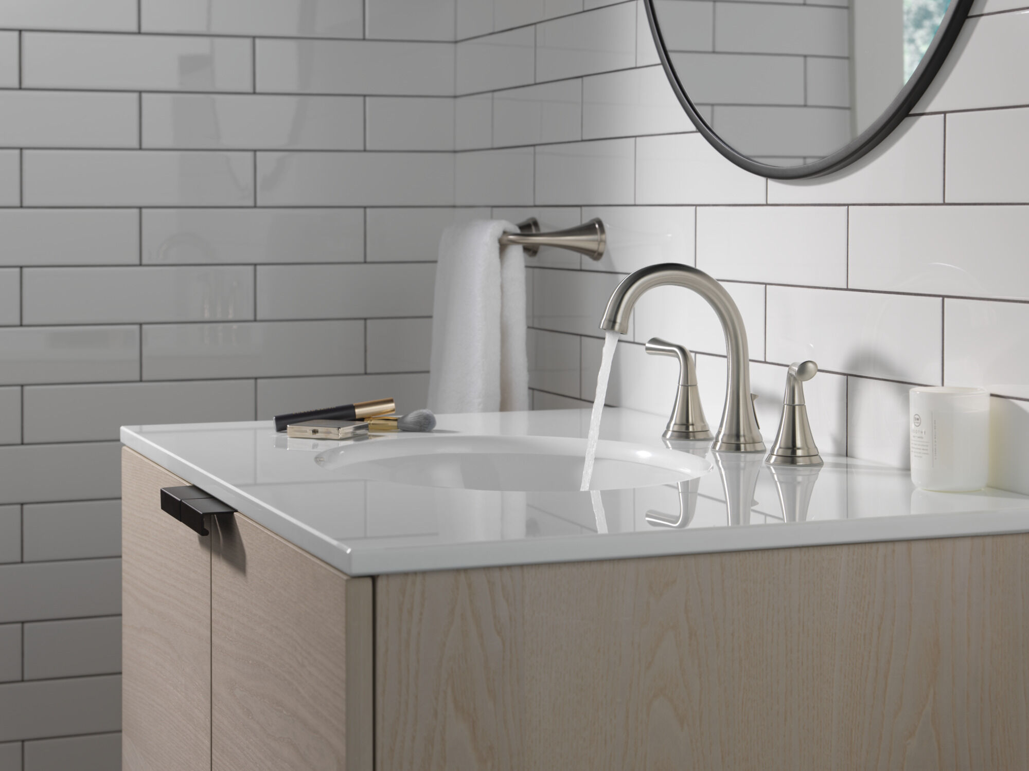 Two Handle Widespread Bathroom Faucet in Stainless 3533LF-SSMPU