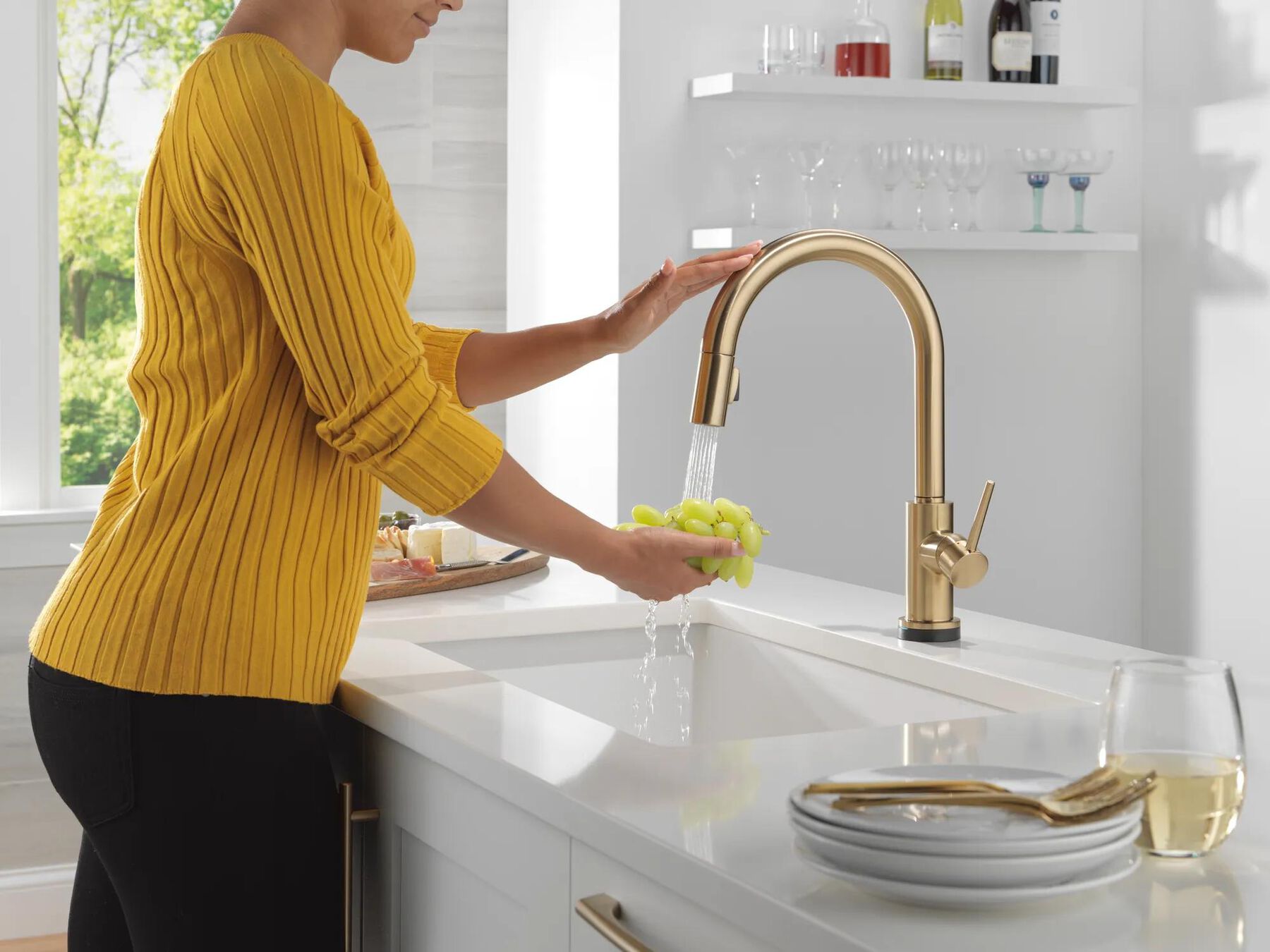 Touch2O with Touchless and VoiceIQ&reg; Technology Single Handle Pull-Down Kitchen Faucet with Soap Dispenser