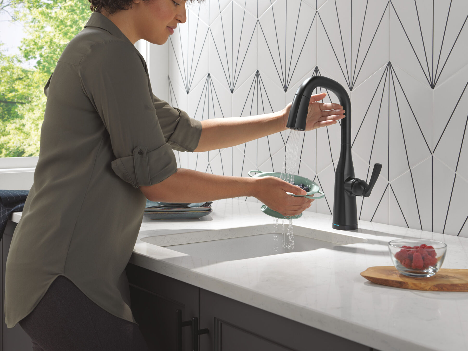 Touch2O&reg; Bar / Prep Faucet with Touchless Technology