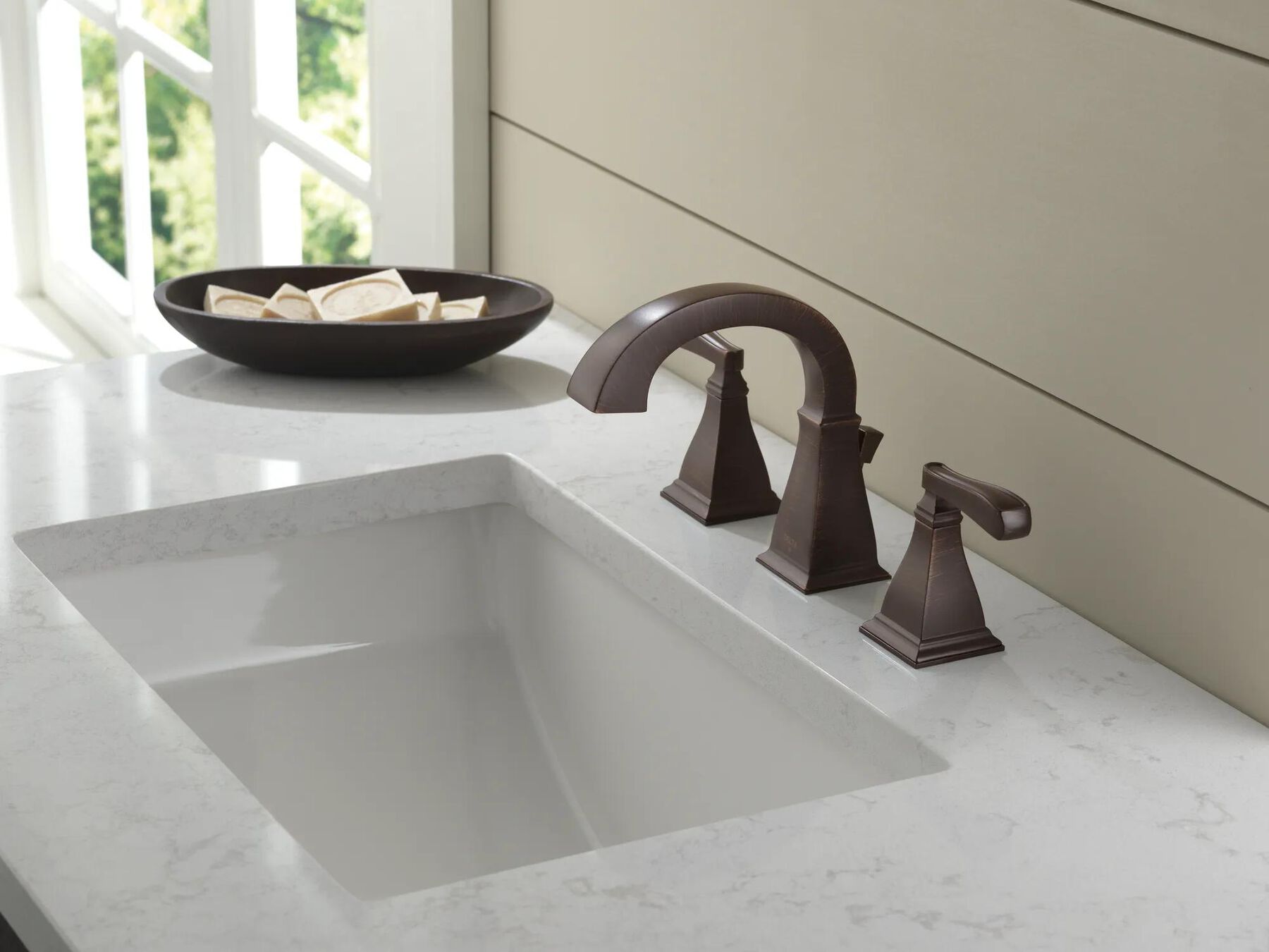 Two Handle Widespread Bathroom Faucet