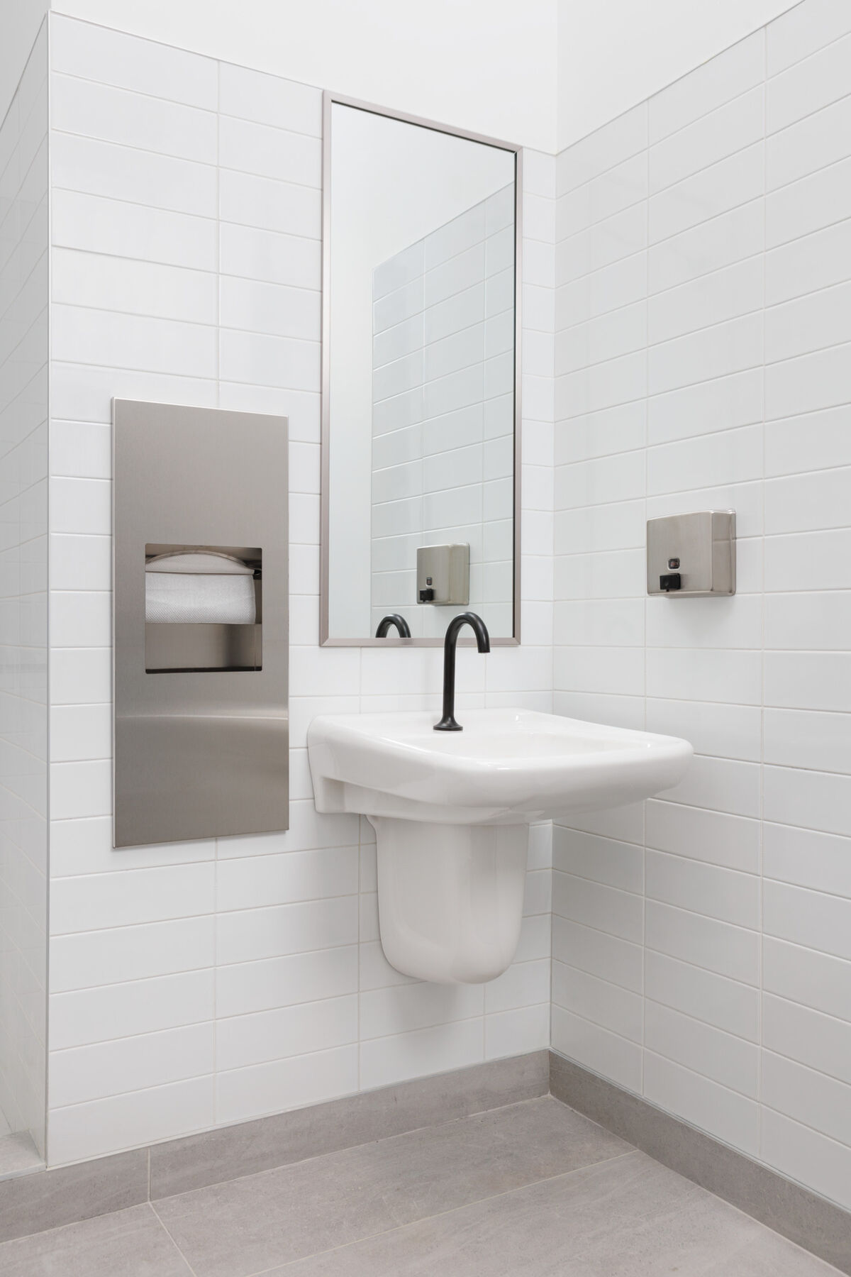 Electronic Lavatory Faucet with Proximity&reg; Sensing Technology - Hardwire Operated