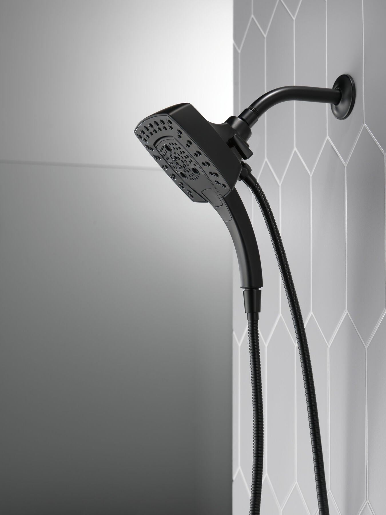 H<sub>2</sub>Okinetic&reg; In2ition&reg; 5-Setting Two-in-One Shower