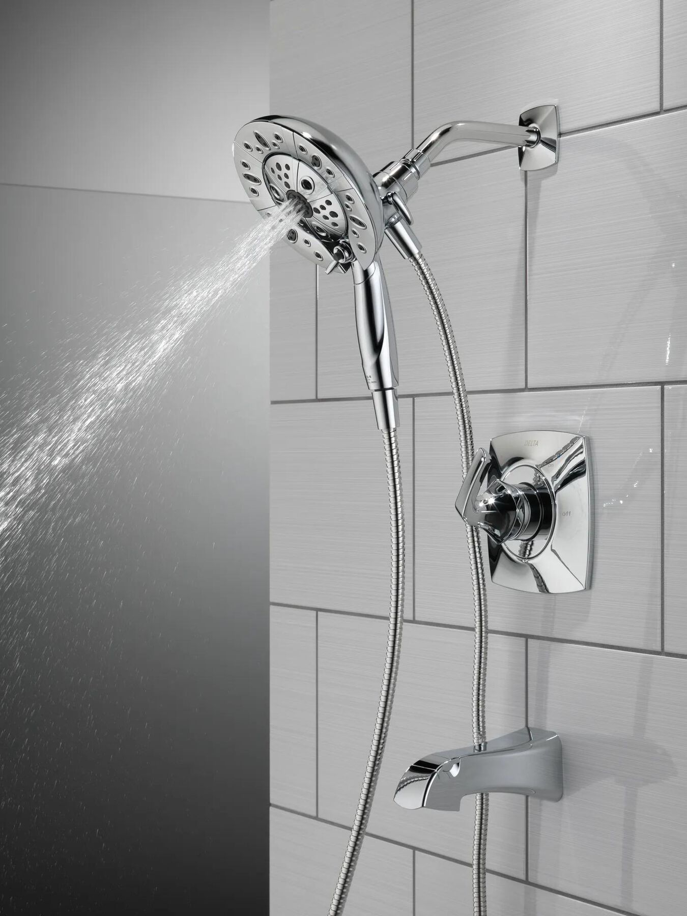 Monitor&reg; 14 Series Tub and Shower with In2ition&reg; Two-in-One Shower