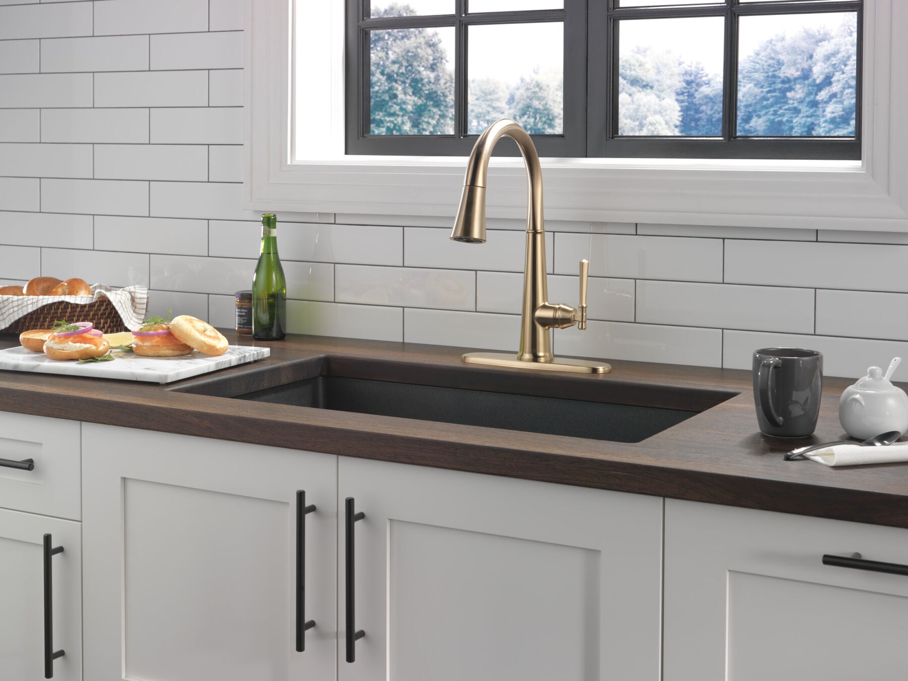 Single Handle Pull-Down Kitchen Faucet