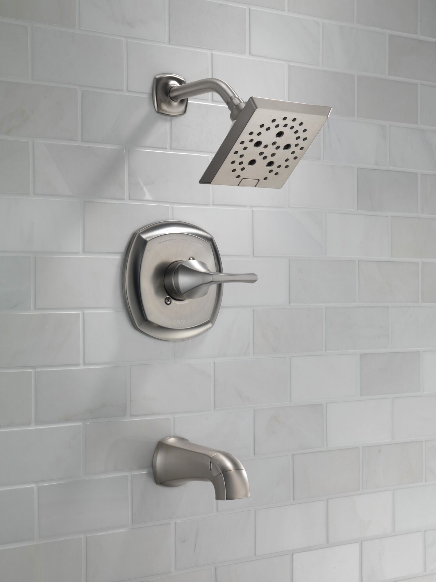 Monitor(R) 14 Series Tub and Shower (Recertified) in Spotshield