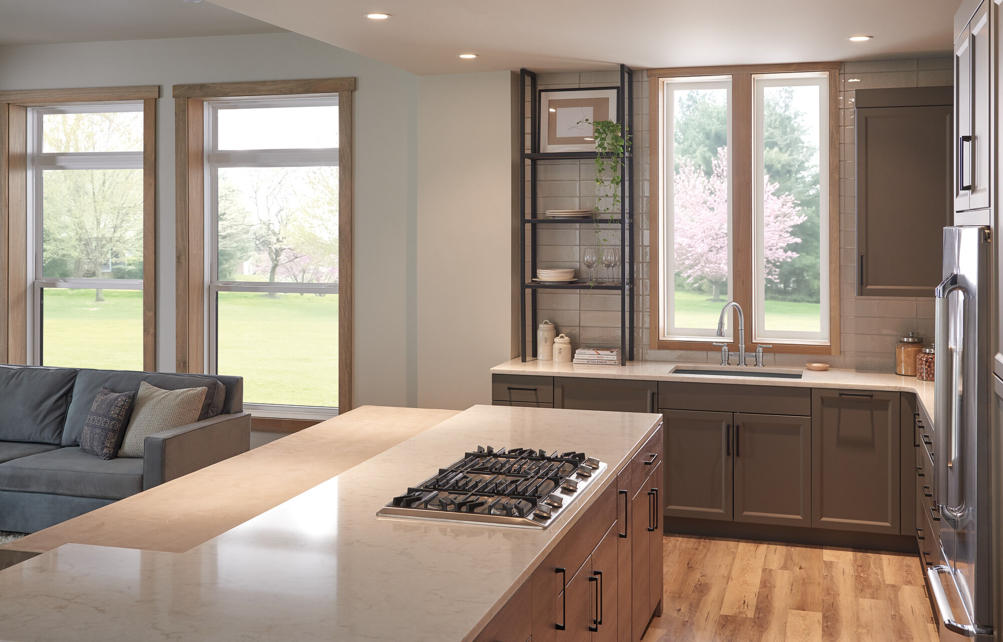 Two Handle Pull-Down Bridge Kitchen Faucet in Arctic Stainless