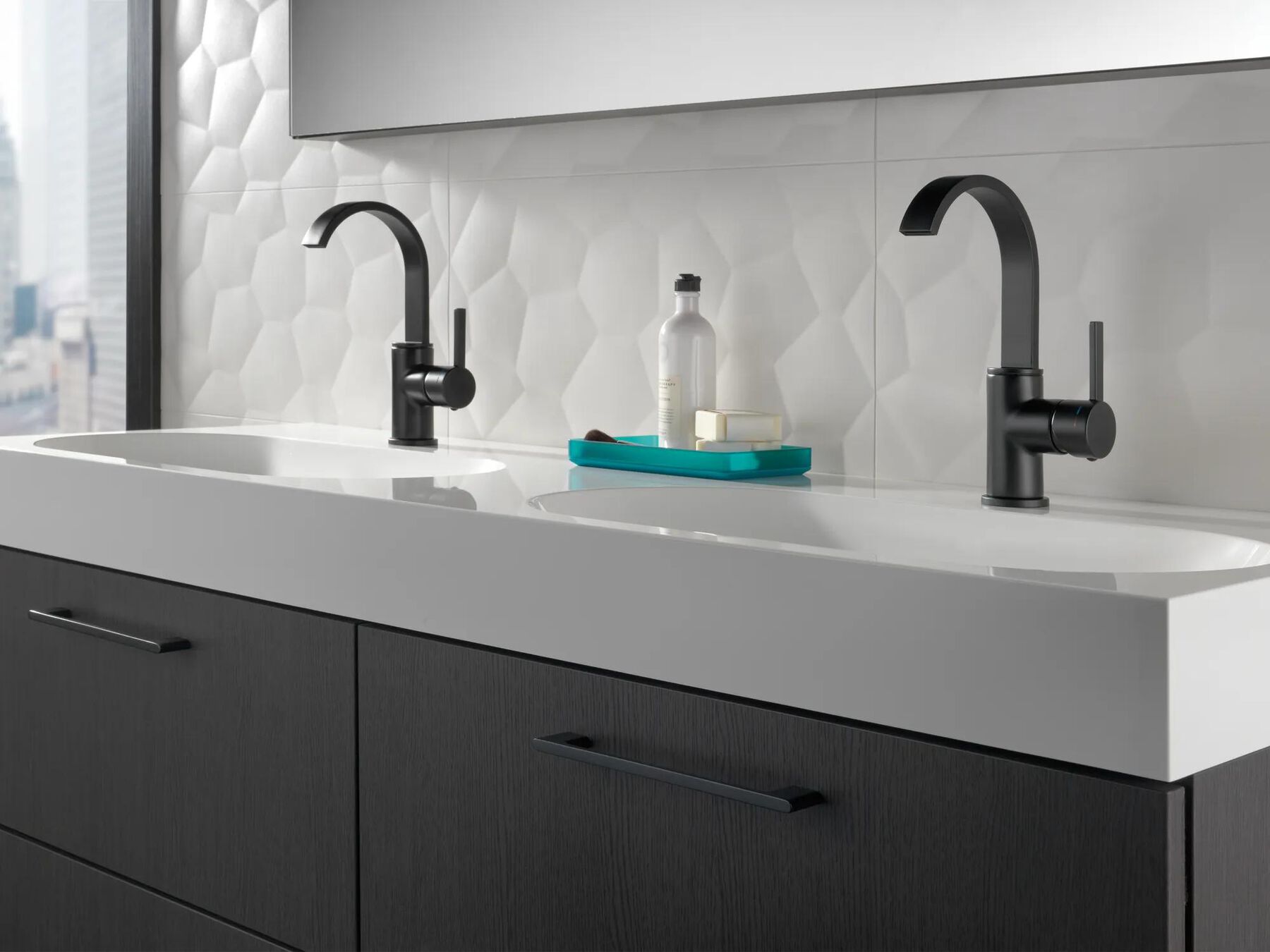 Single Handle Bathroom Faucet