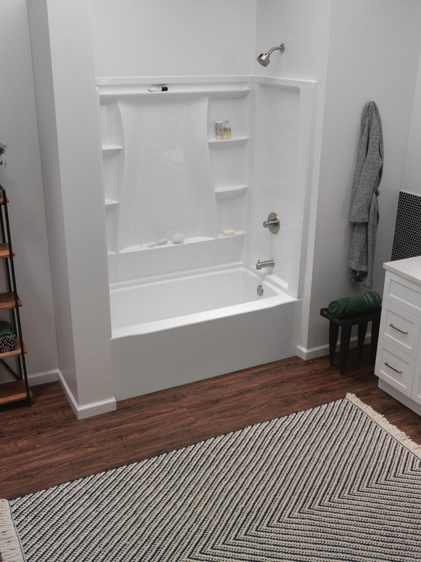 60"x32" Classic 500 Bathtub Wall