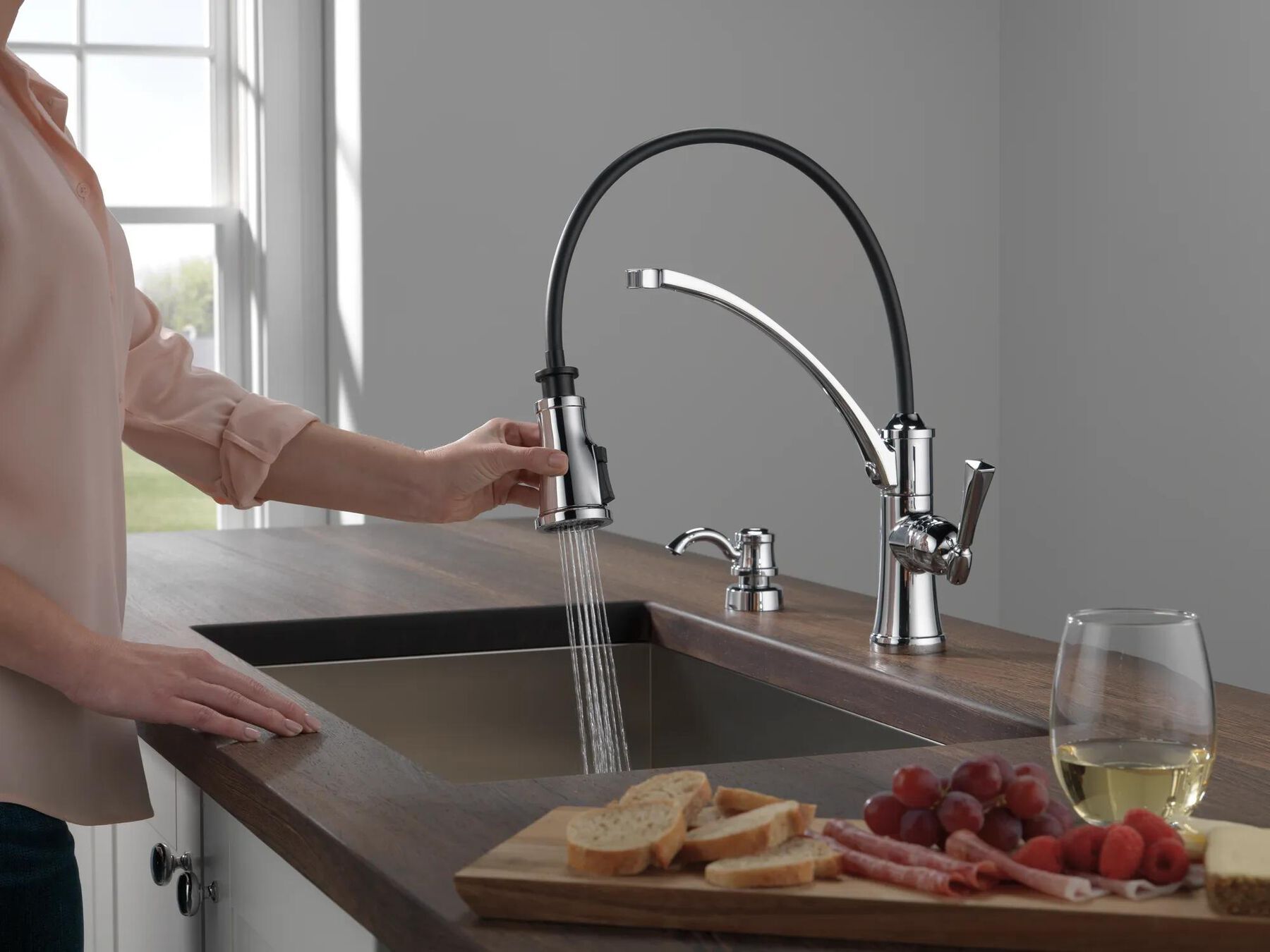 Single Handle Pull-Down Kitchen Faucet with ShieldSpray