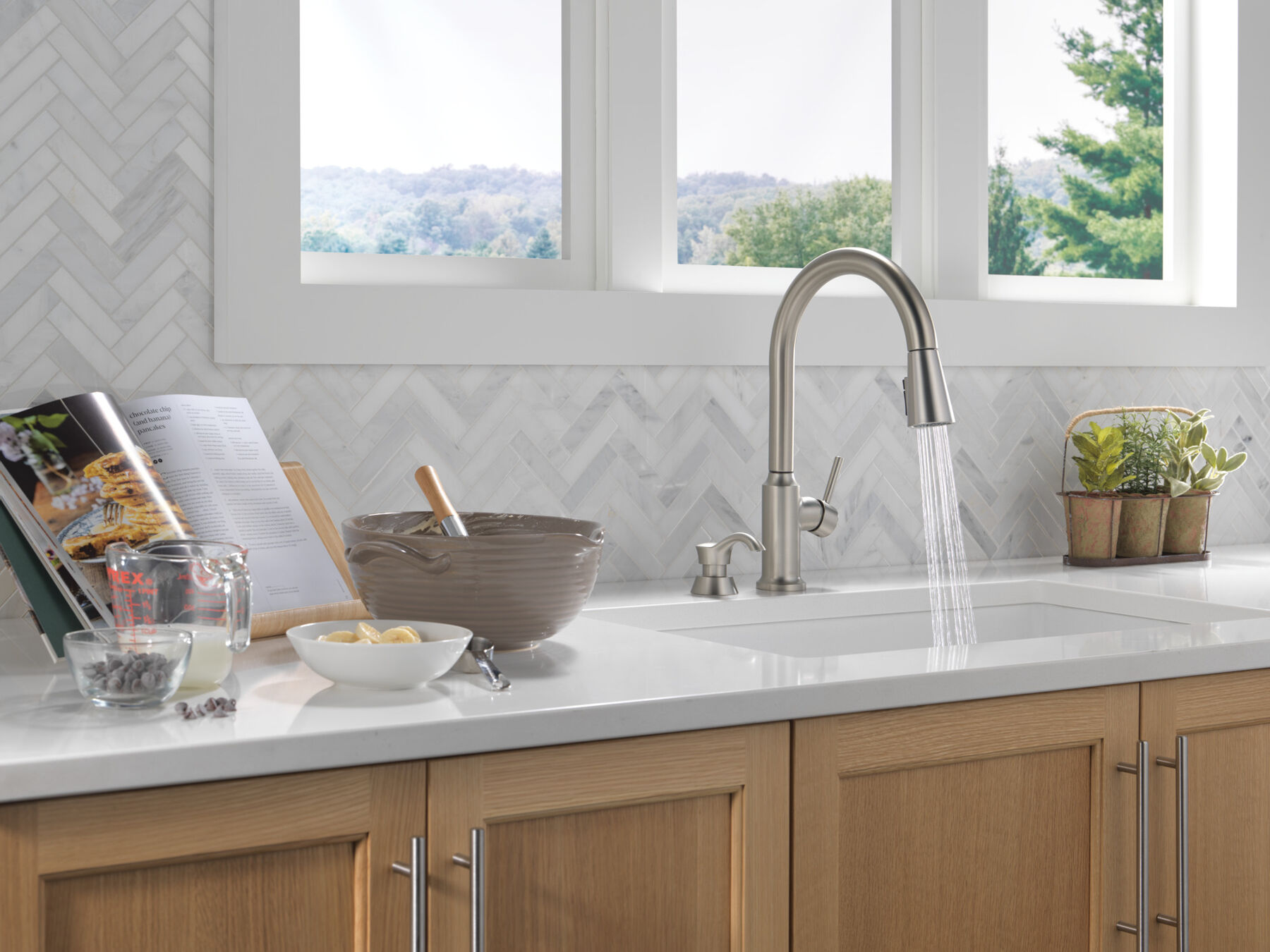 Single Handle Pull-Down Kitchen Faucet with Soap Dispenser and ShieldSpray&reg; Technology (Recertified)