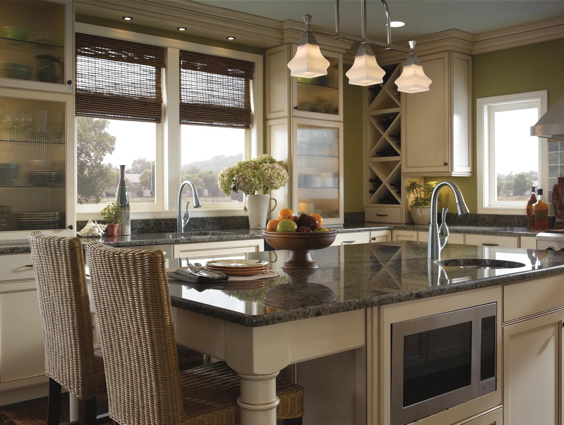 Single Handle Pull-Down Kitchen Faucet