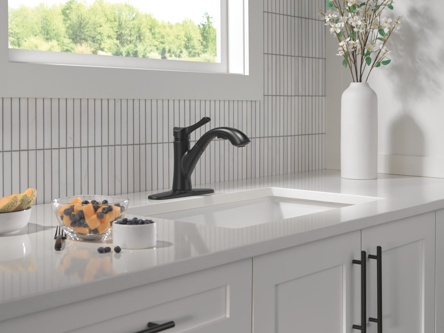 Single Handle Pull-Out Kitchen Faucet