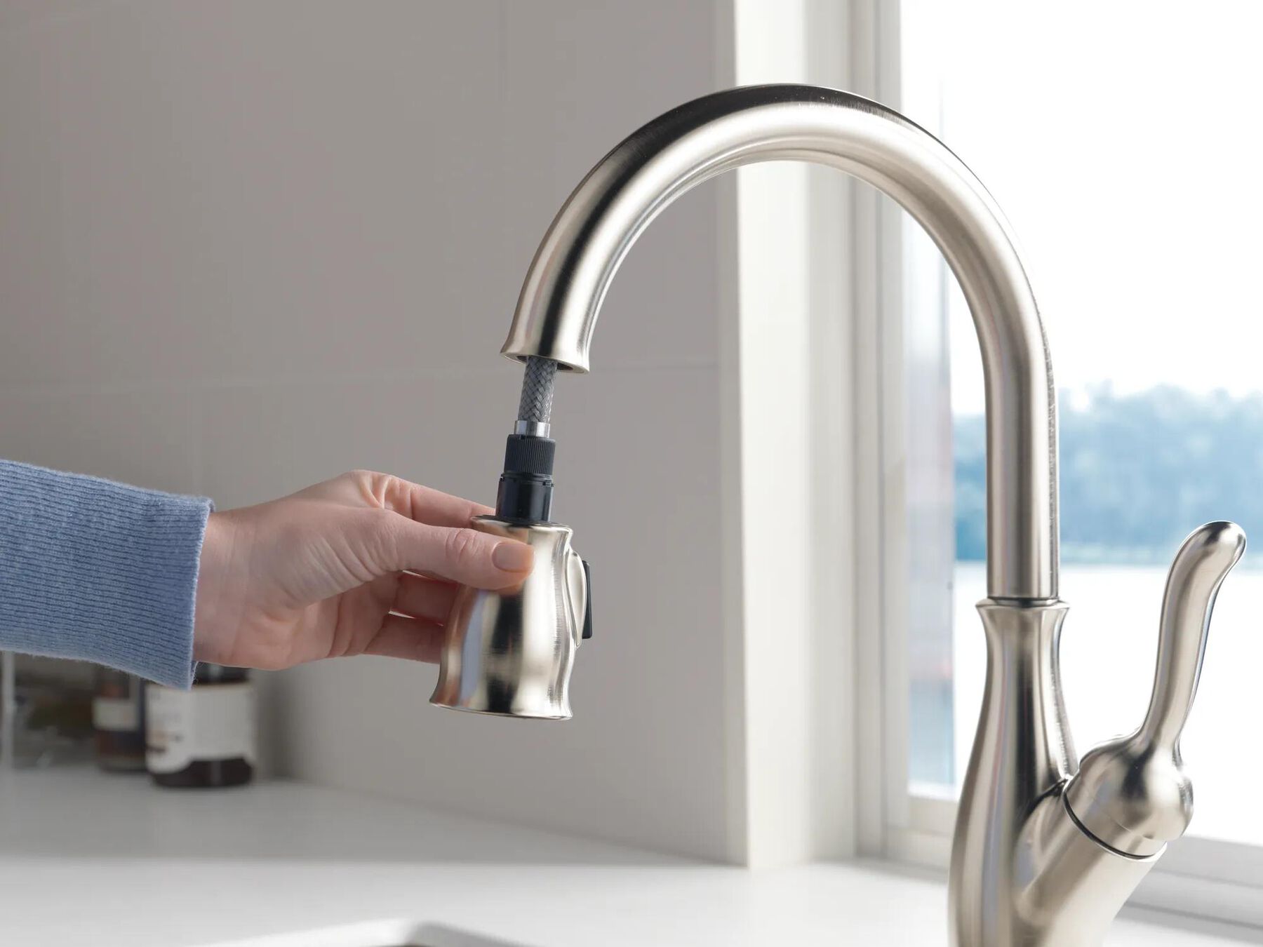 Kitchen Single Handle Pull Down Faucet