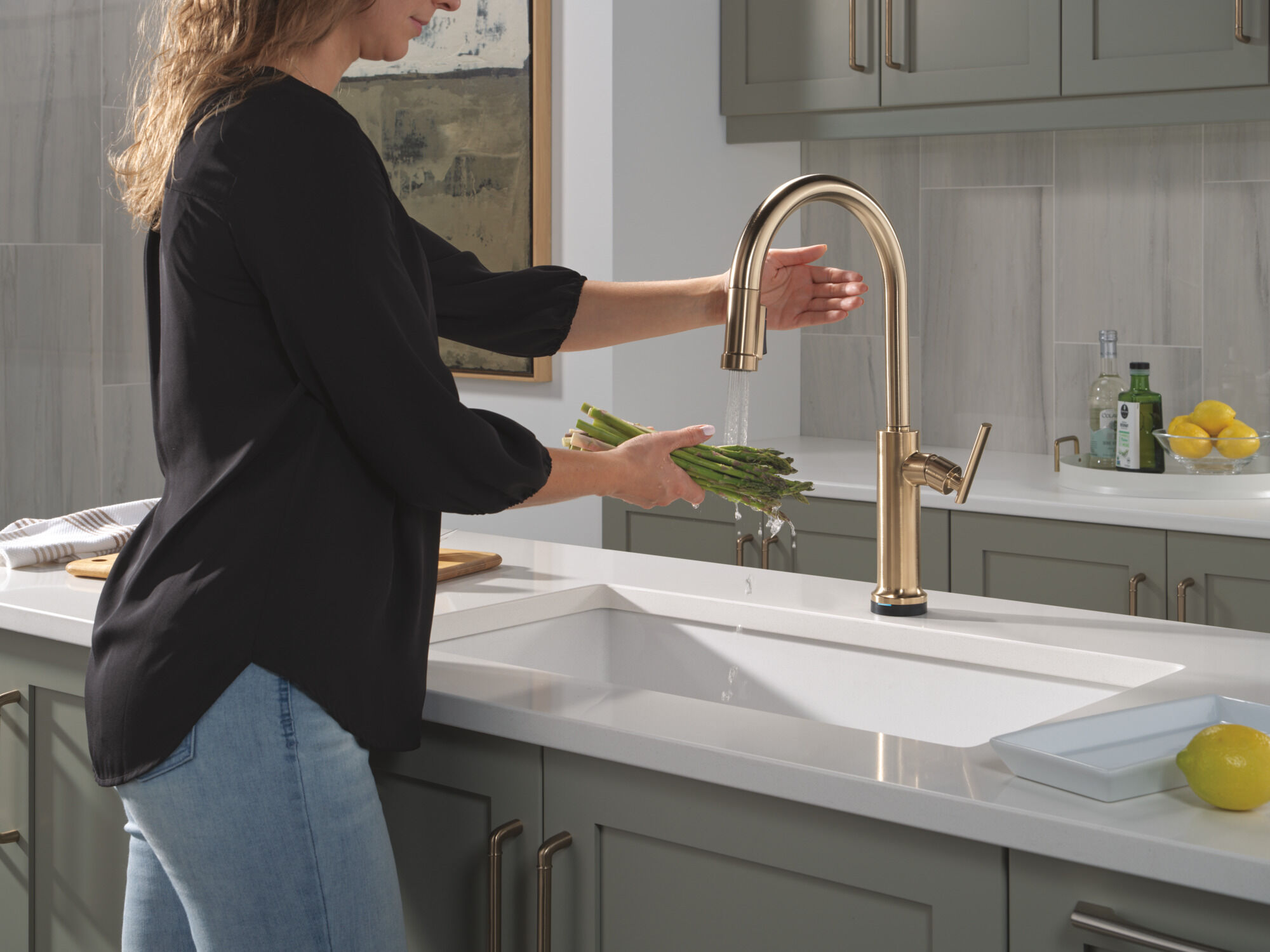 Touch2O® Technology Kitchen Faucet with Touchless Technology in