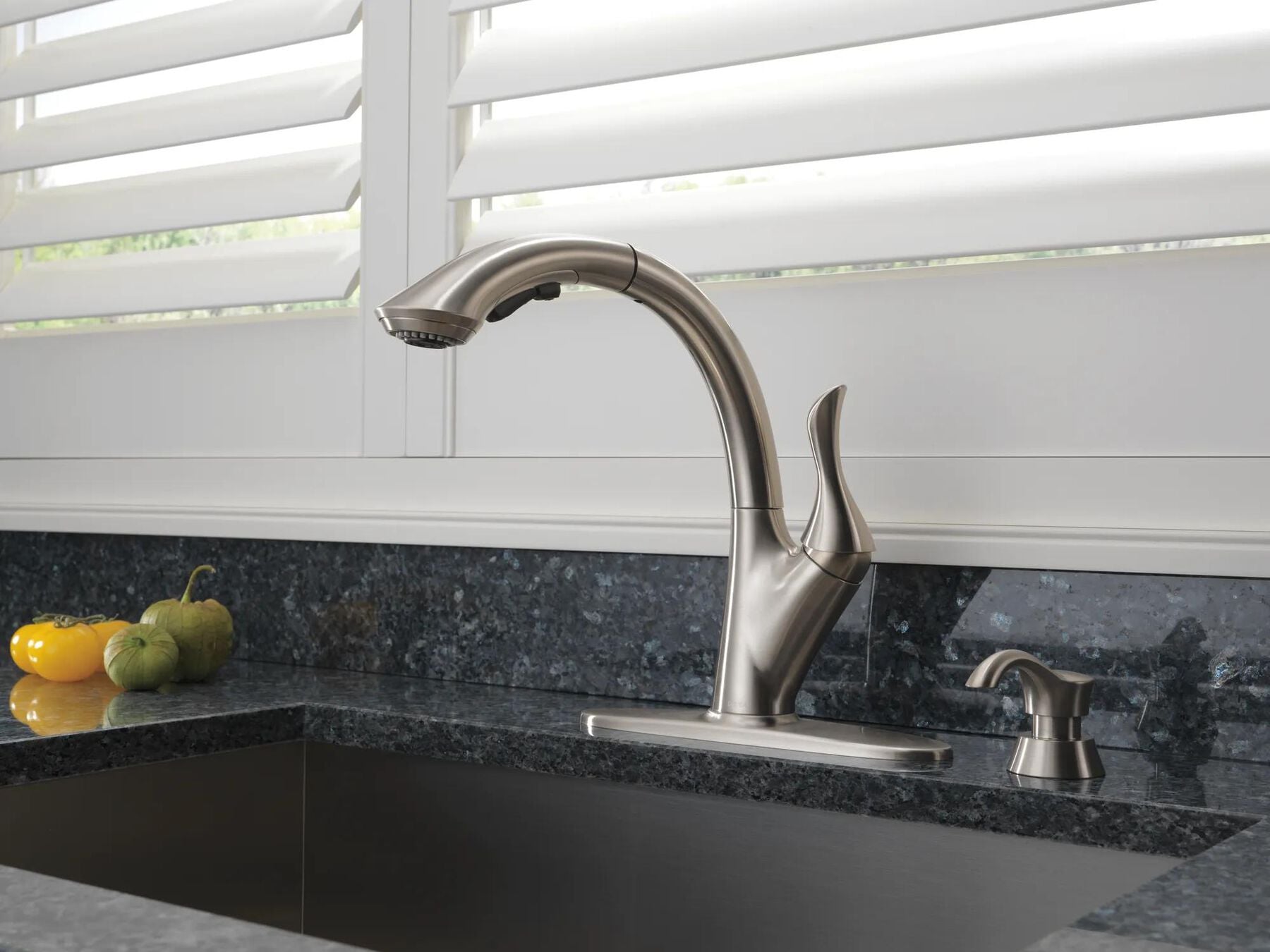 Single Handle Pull-Out Kitchen Faucet with Soap Dispenser