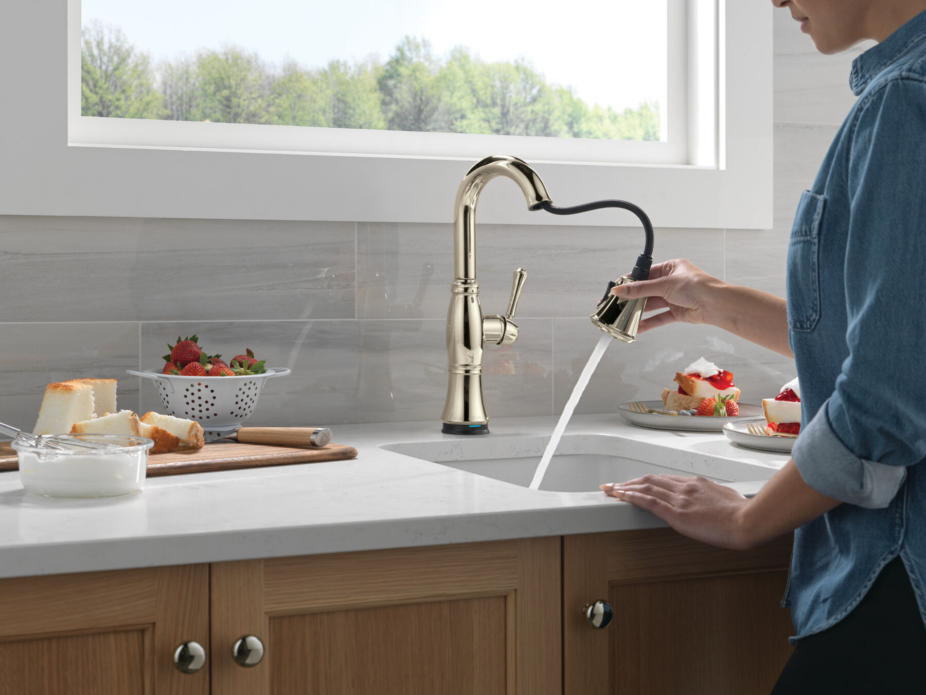 Touch2O&reg; Bar / Prep Faucet with Touchless Technology