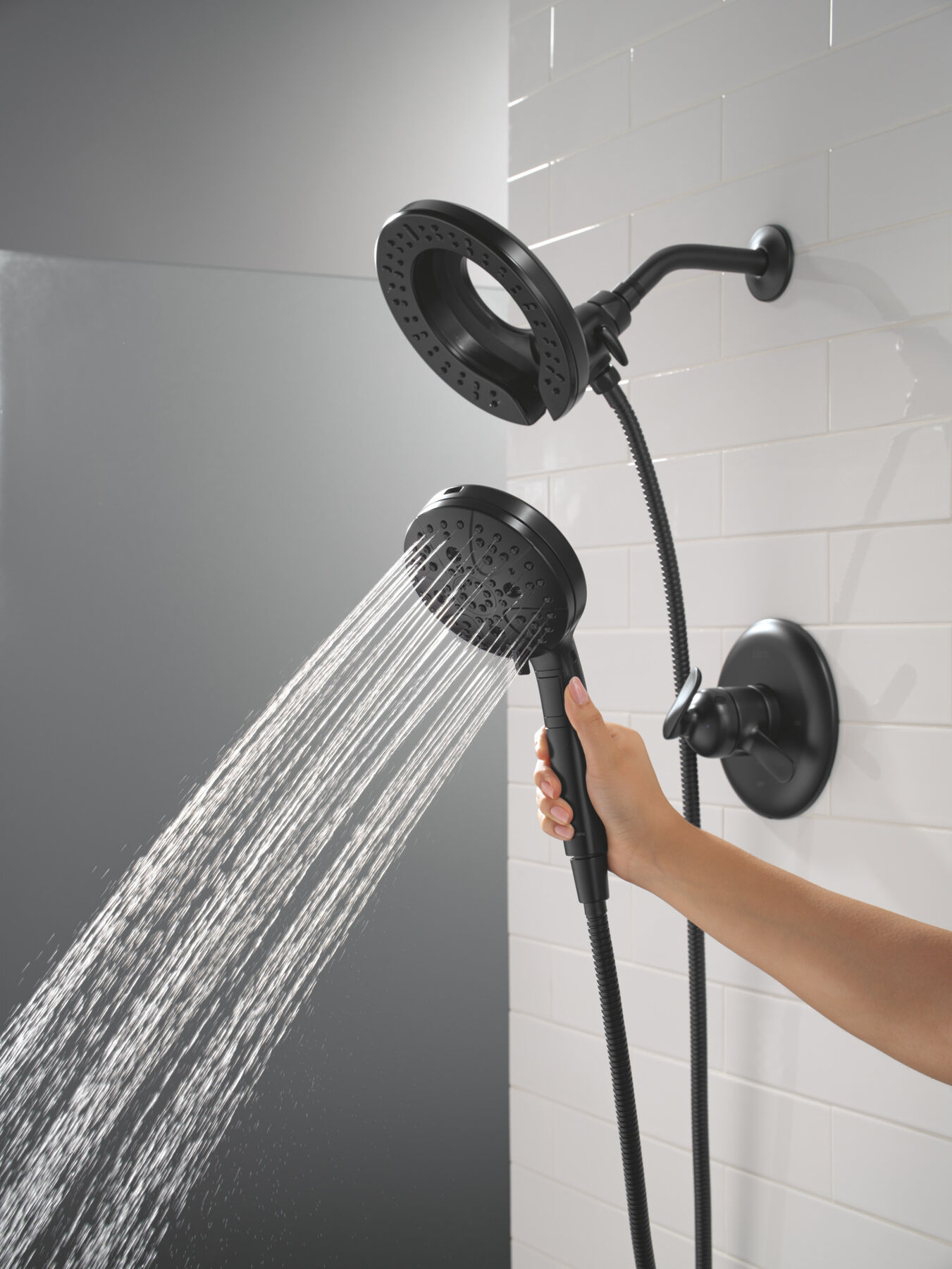 17 Series Shower Trim with In2ition Shower Head