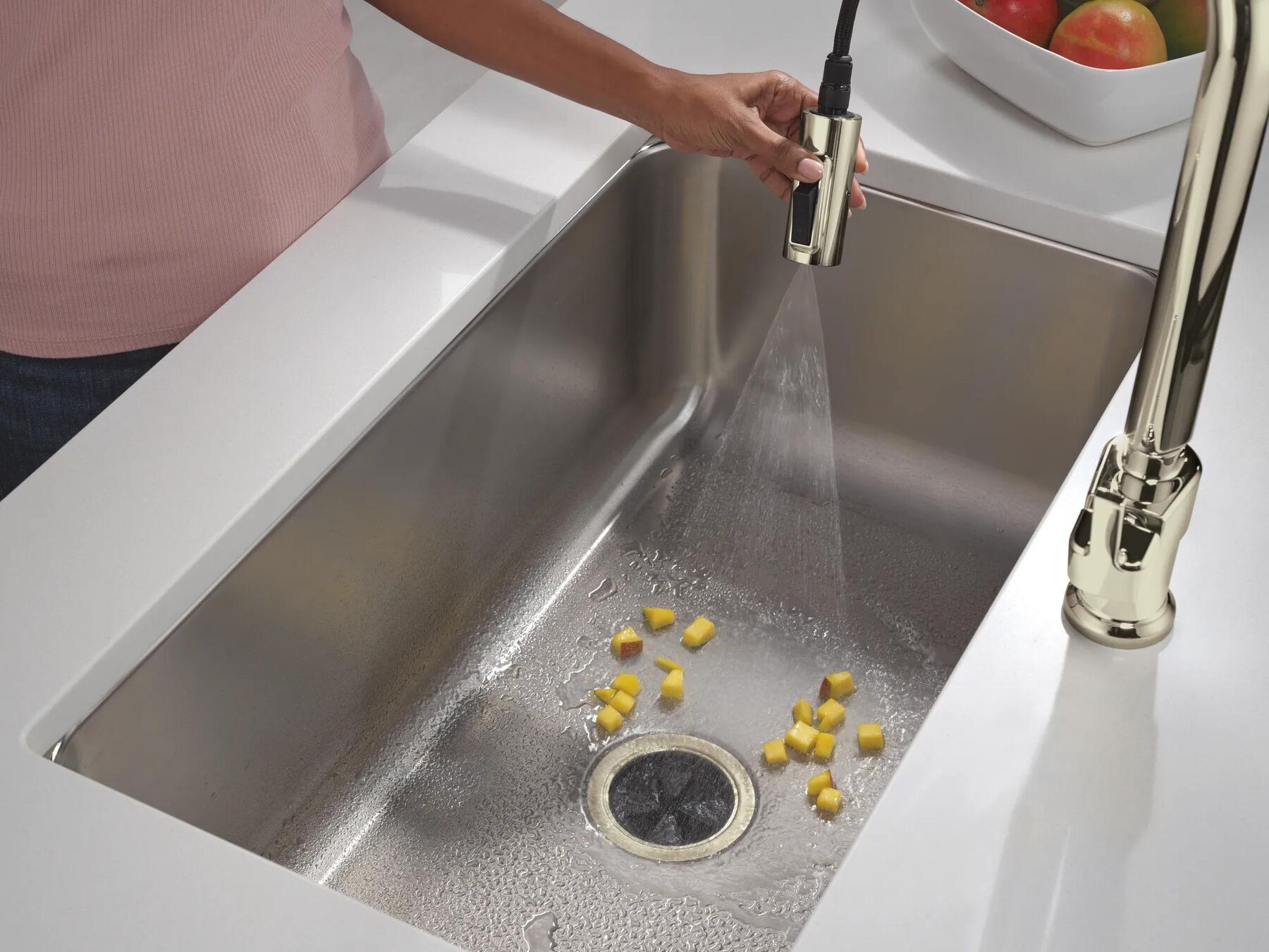 Single Handle Pull-Down Kitchen Faucet