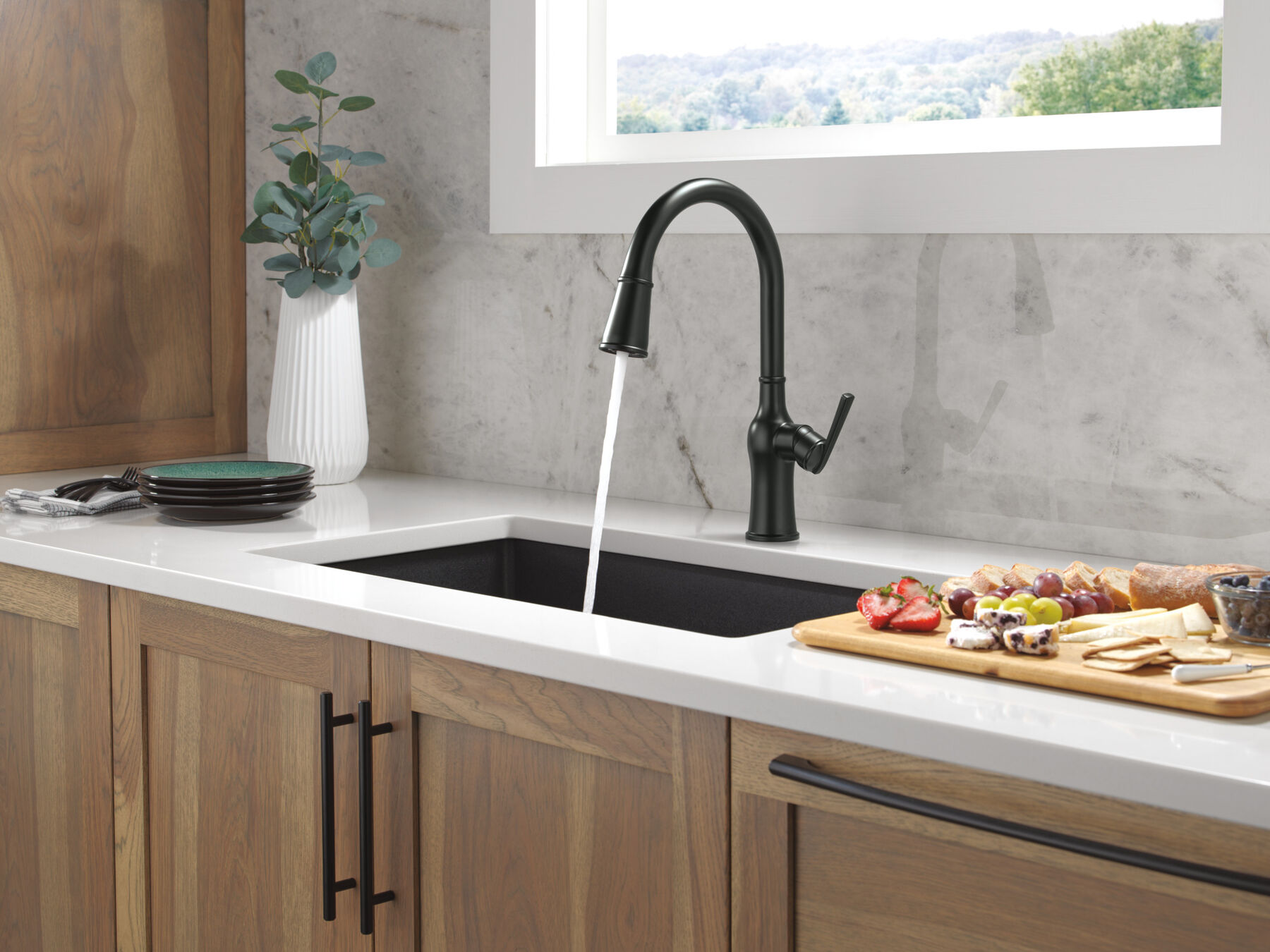 Single Handle Pull-Down Kitchen Faucet