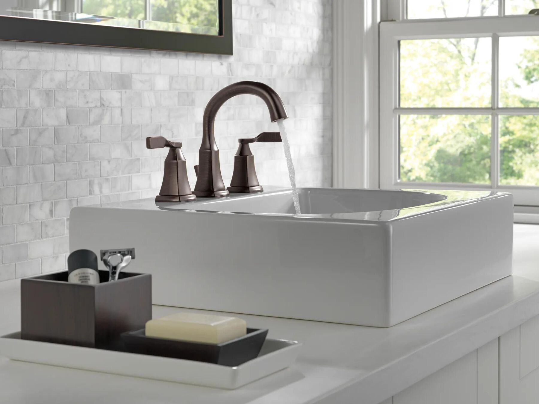 Two Handle Widespread Bathroom Faucet
