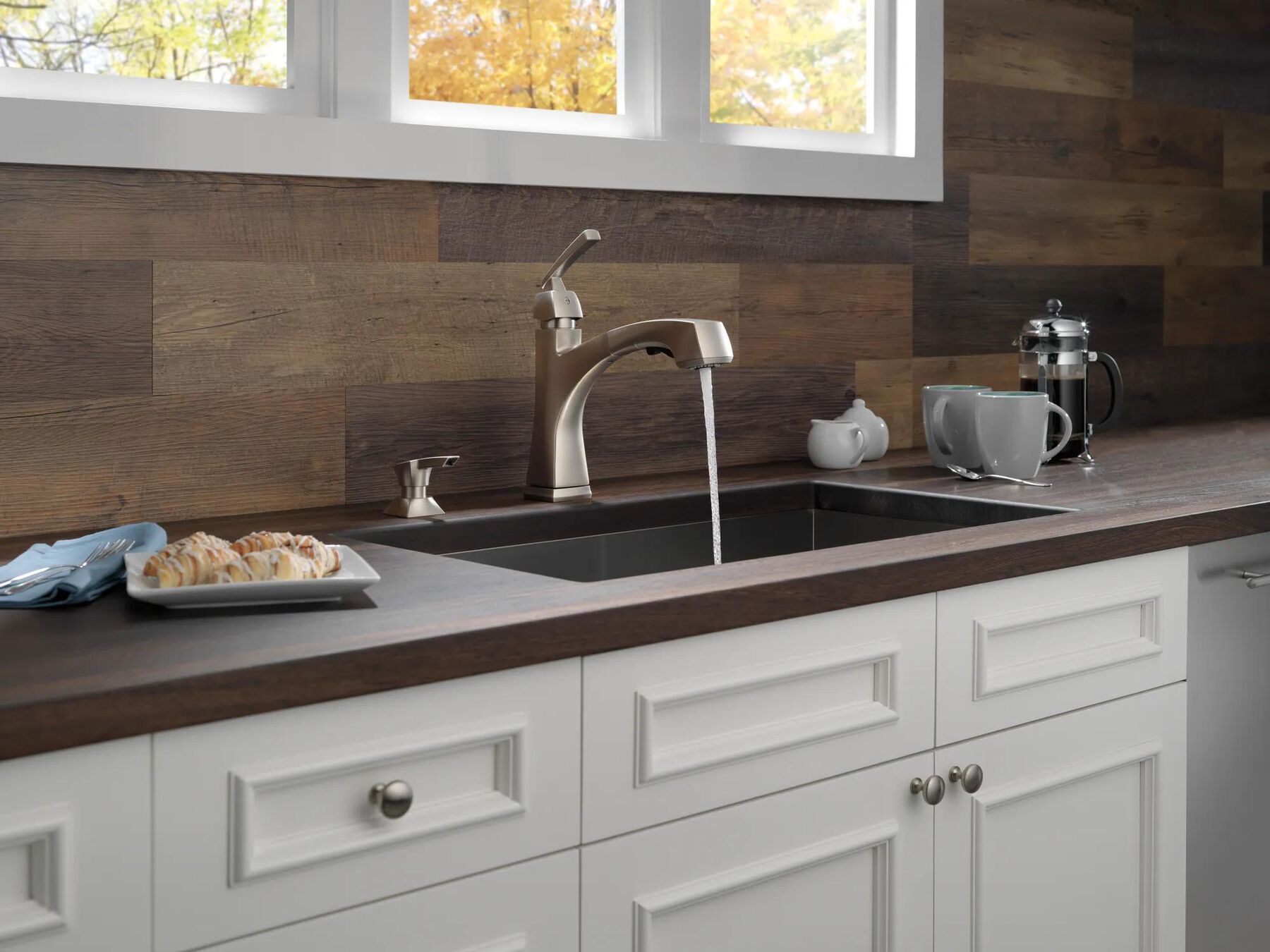 Single Handle Pull-Out Kitchen Faucet with Soap Dispenser