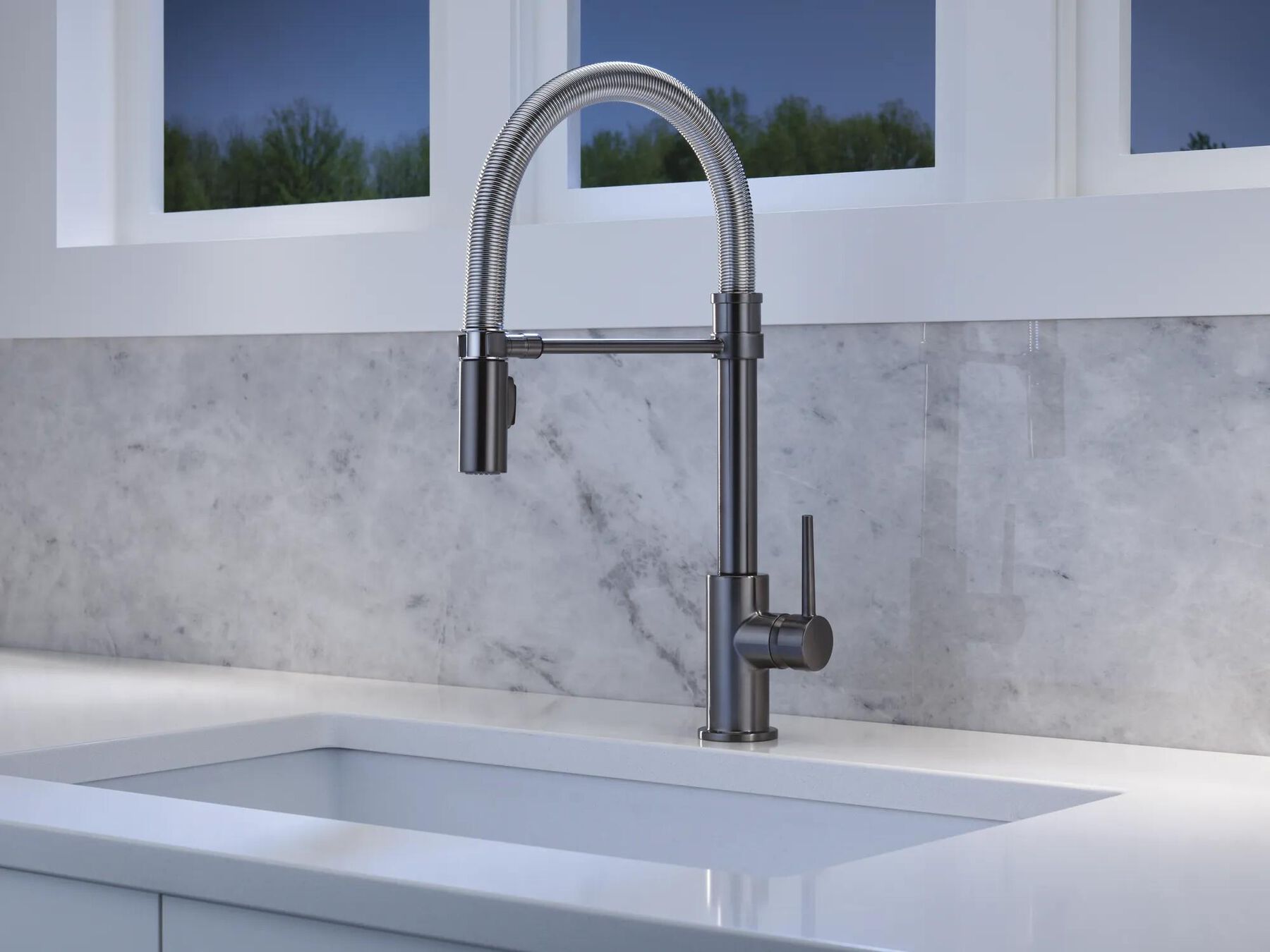 Single-Handle Pull-Down Spring Kitchen Faucet
