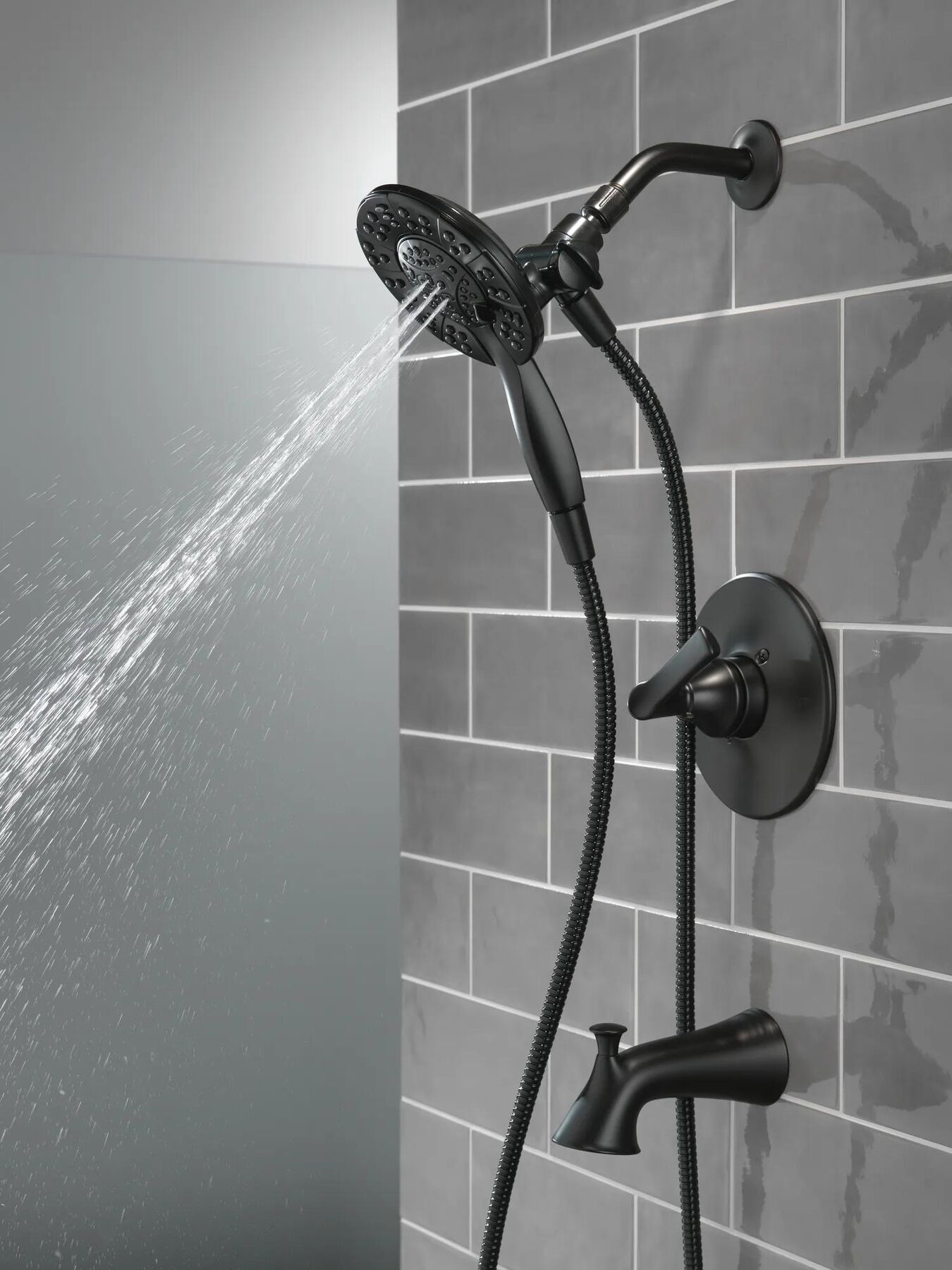 Monitor&reg;&nbsp;14 Series Tub & Shower With In2ition&reg;