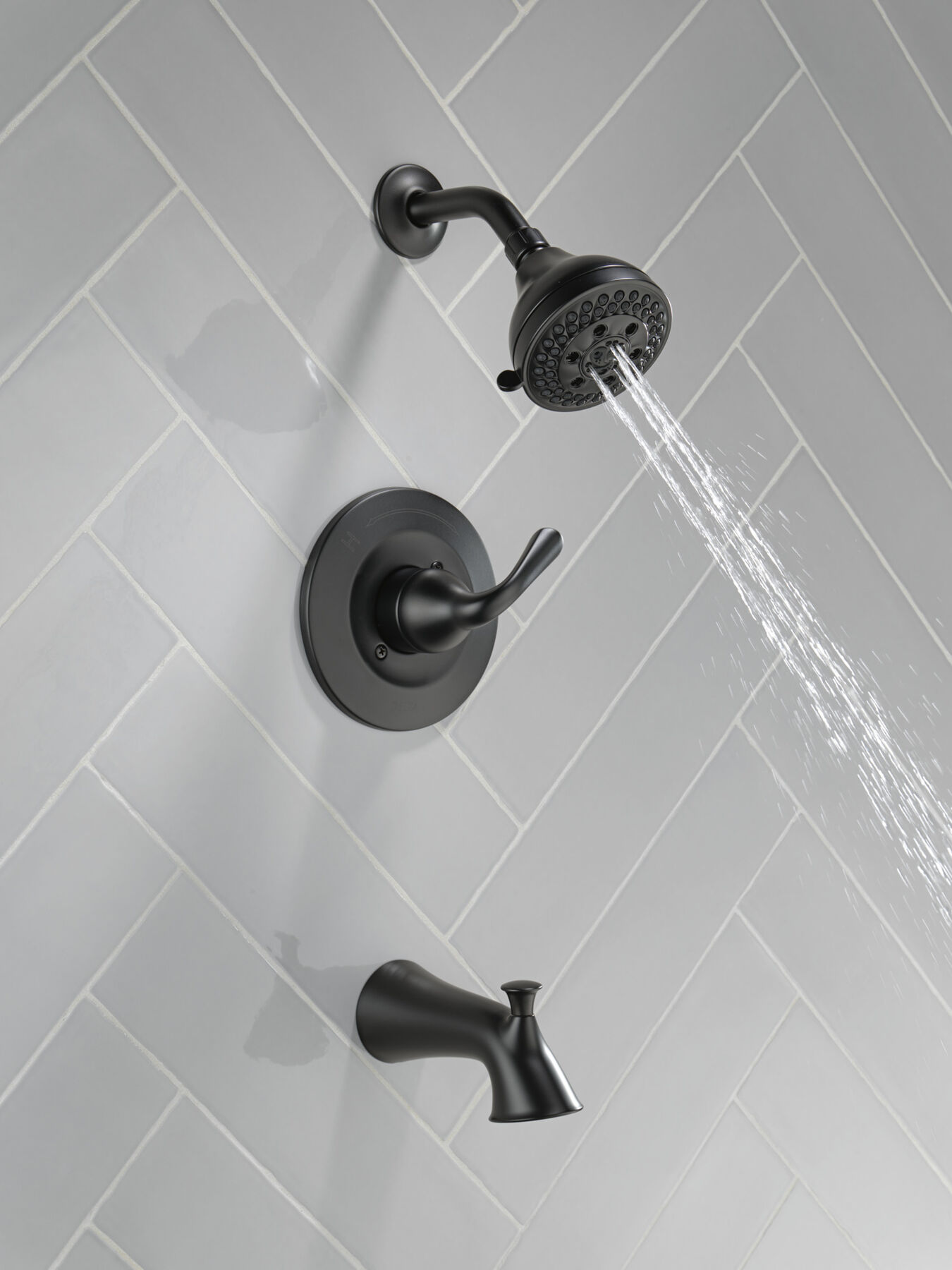 Monitor&reg; 14 Series Tub and Shower (Recertified)