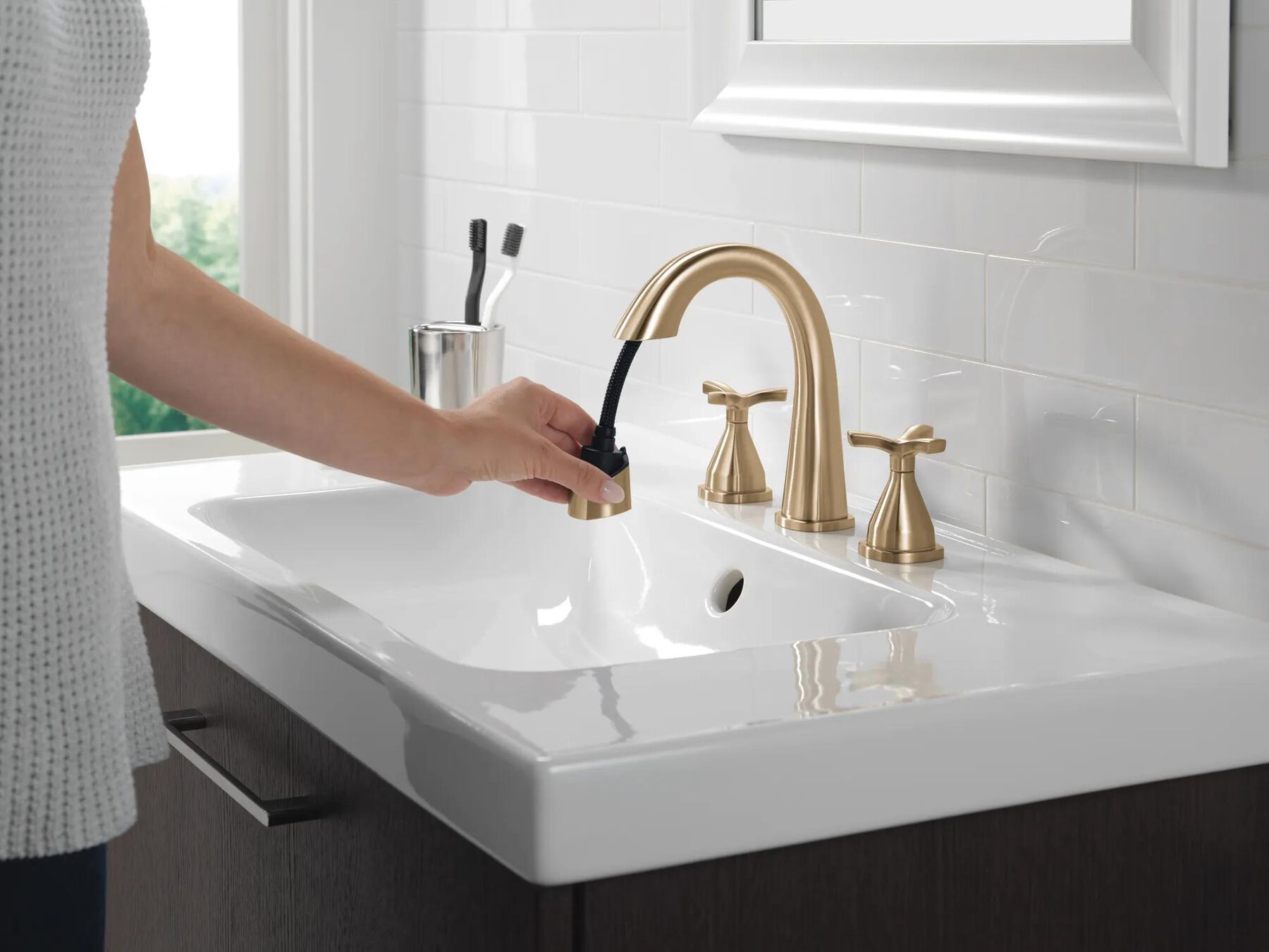 Two Handle Widespread Pull Down Bathroom Faucet