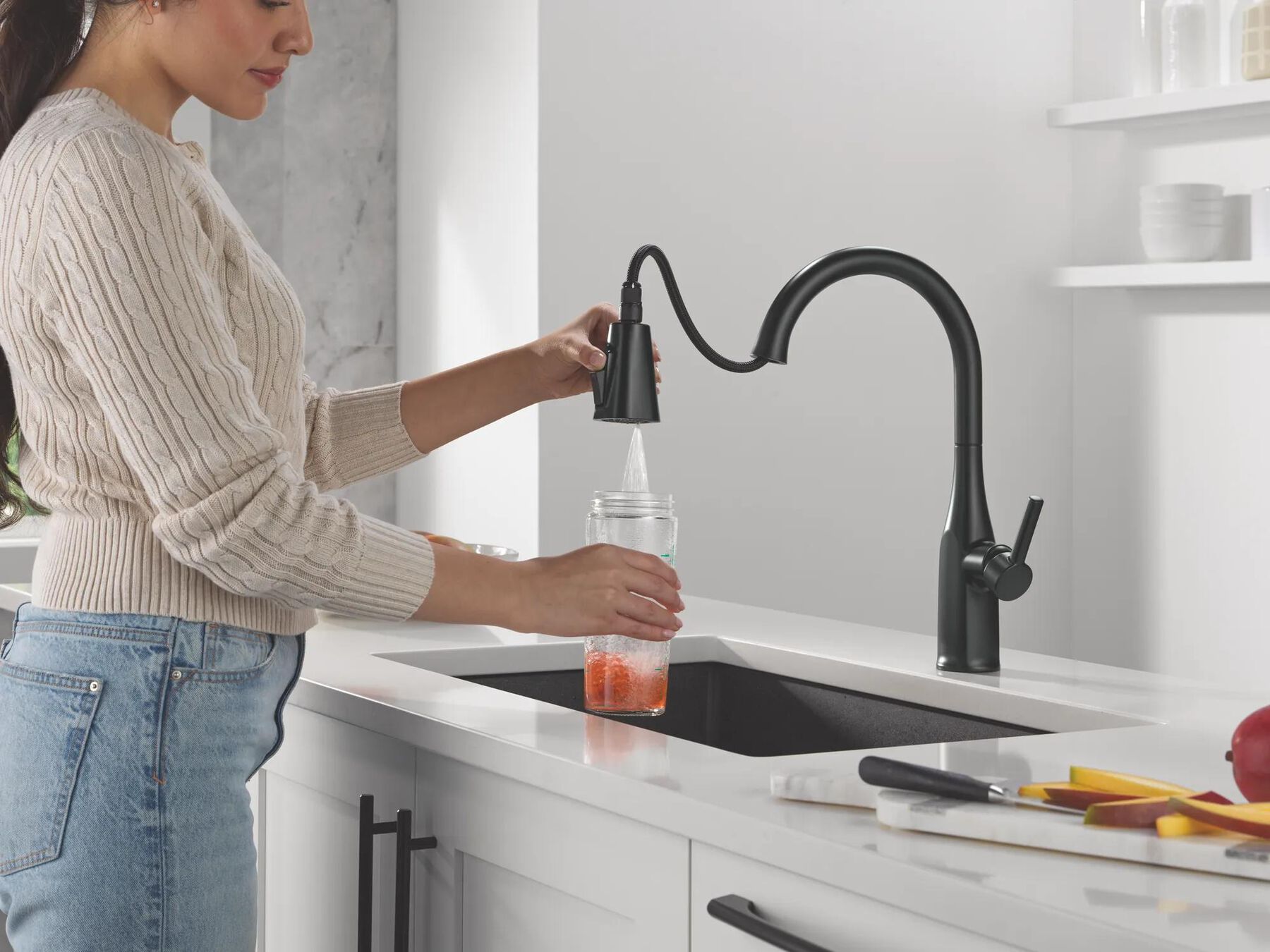 Single Handle Pull-Down Kitchen Faucet