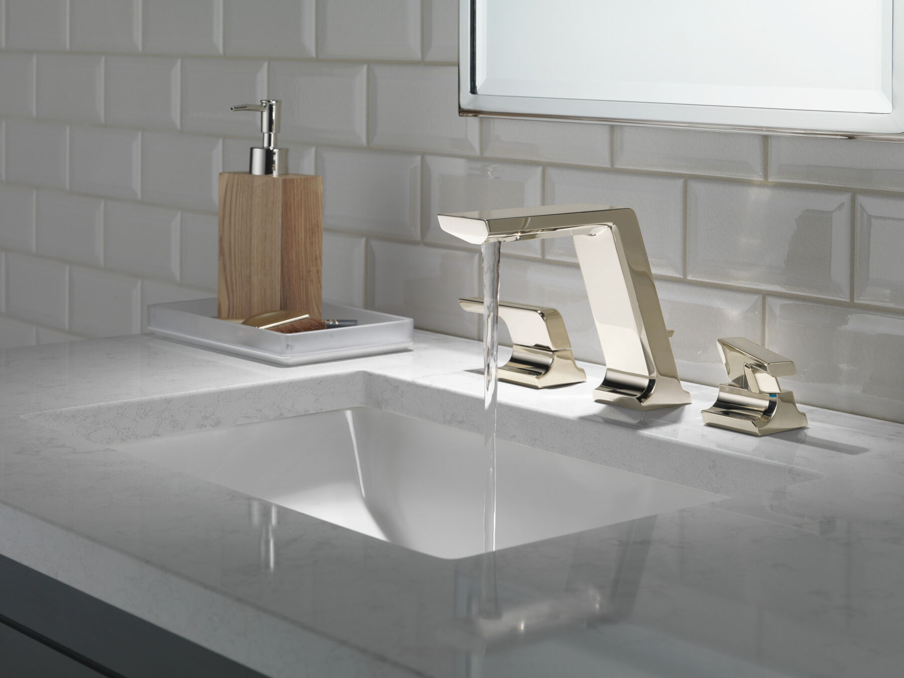 Two Handle Widespread Bathroom Faucet