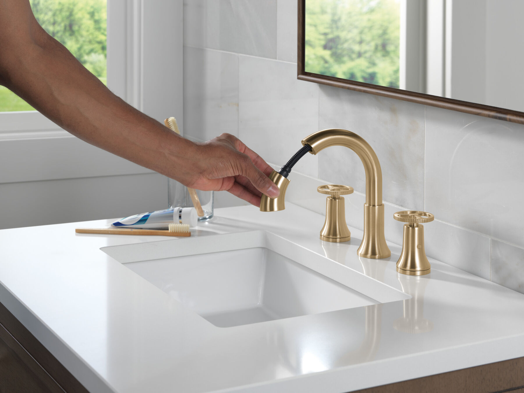 Two Handle Widespread Pull Down Bathroom Faucet