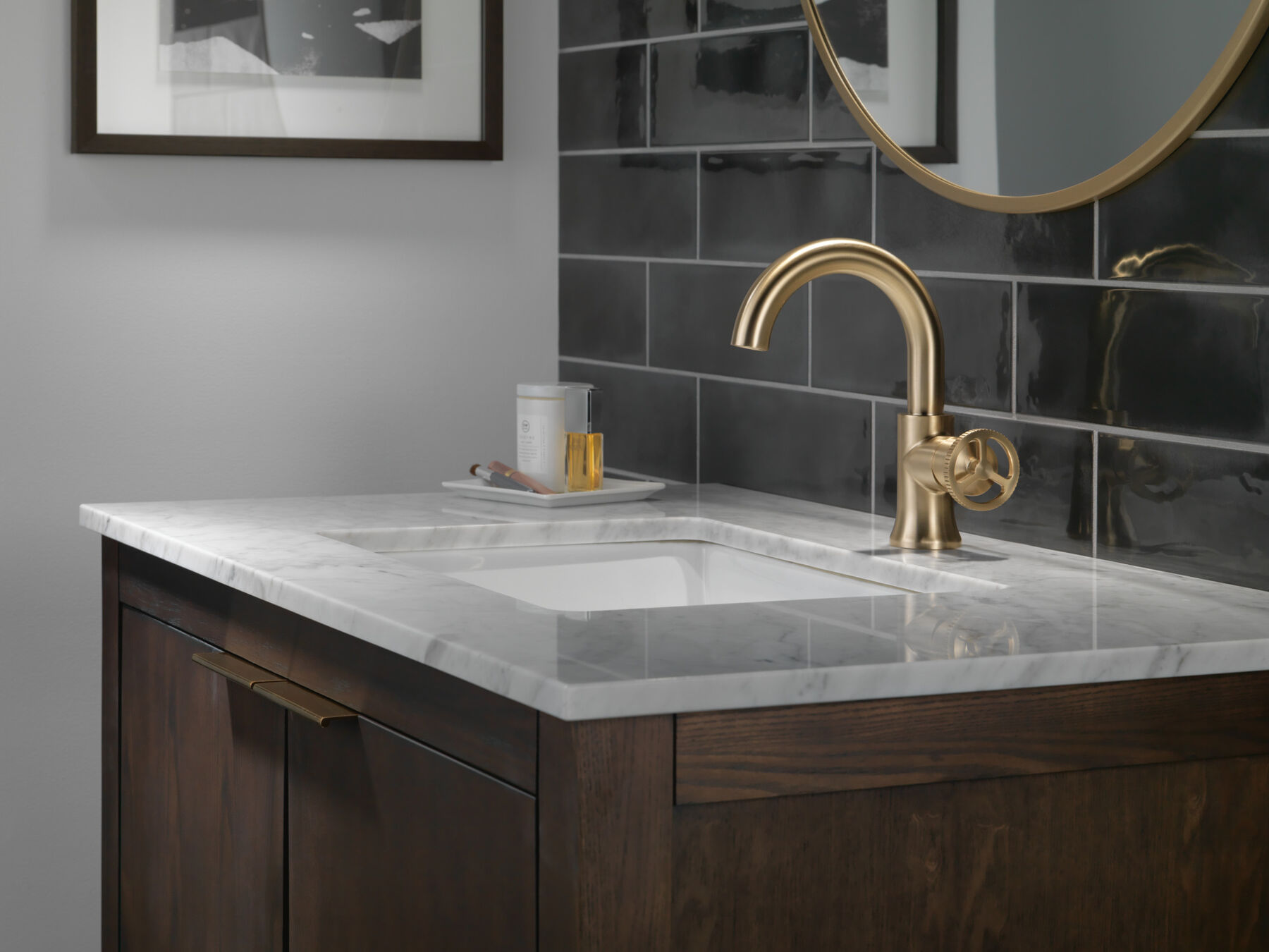 Single Handle Bathroom Faucet