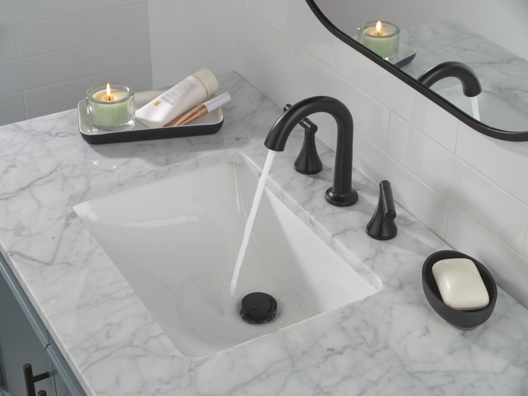 Two Handle Widespread Bathroom Faucet