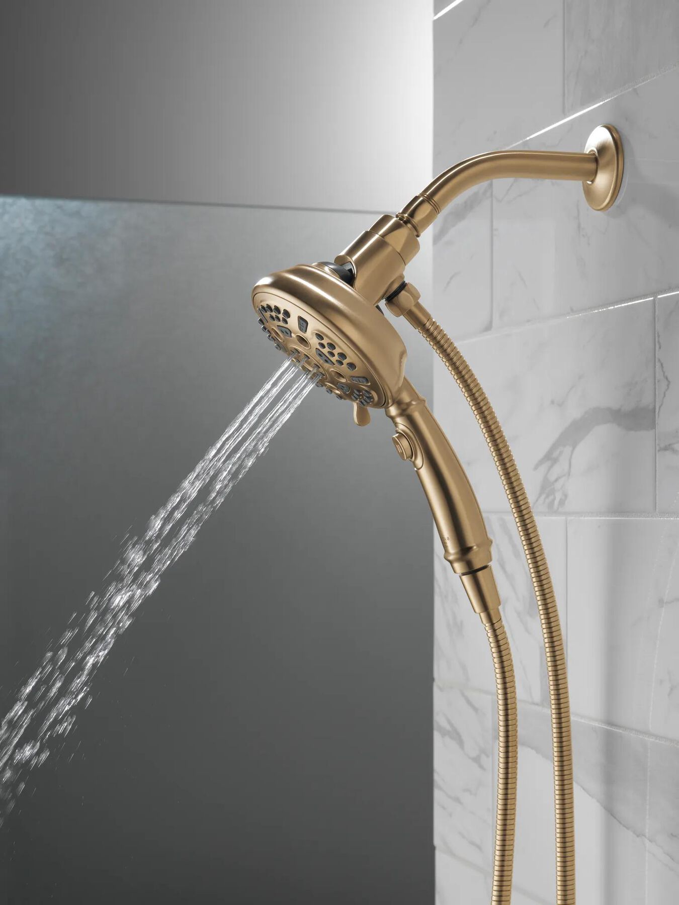 SureDock&trade; 7-Setting Hand Shower