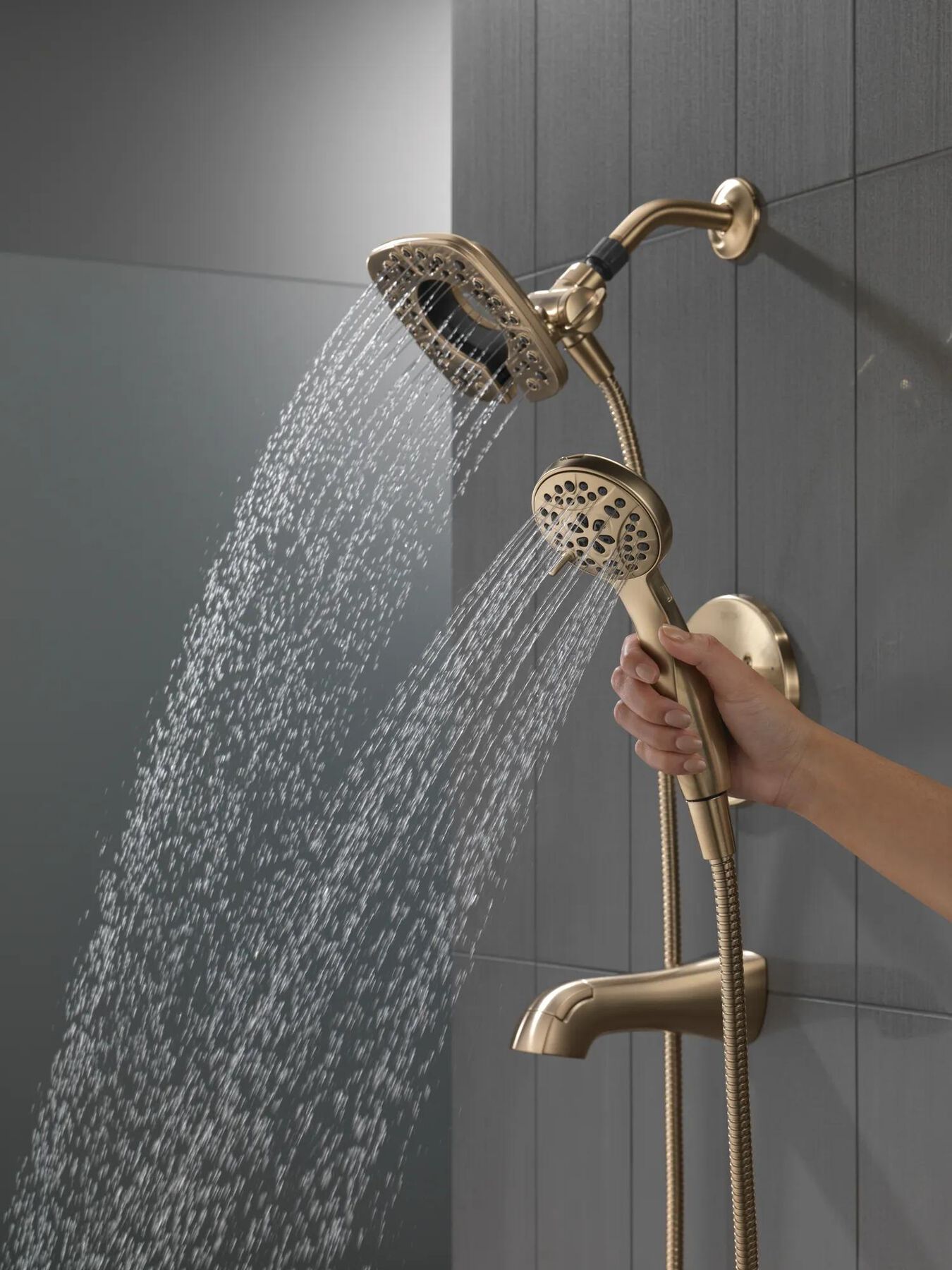 Monitor&reg; 14 Series Tub and Shower (Recertified)