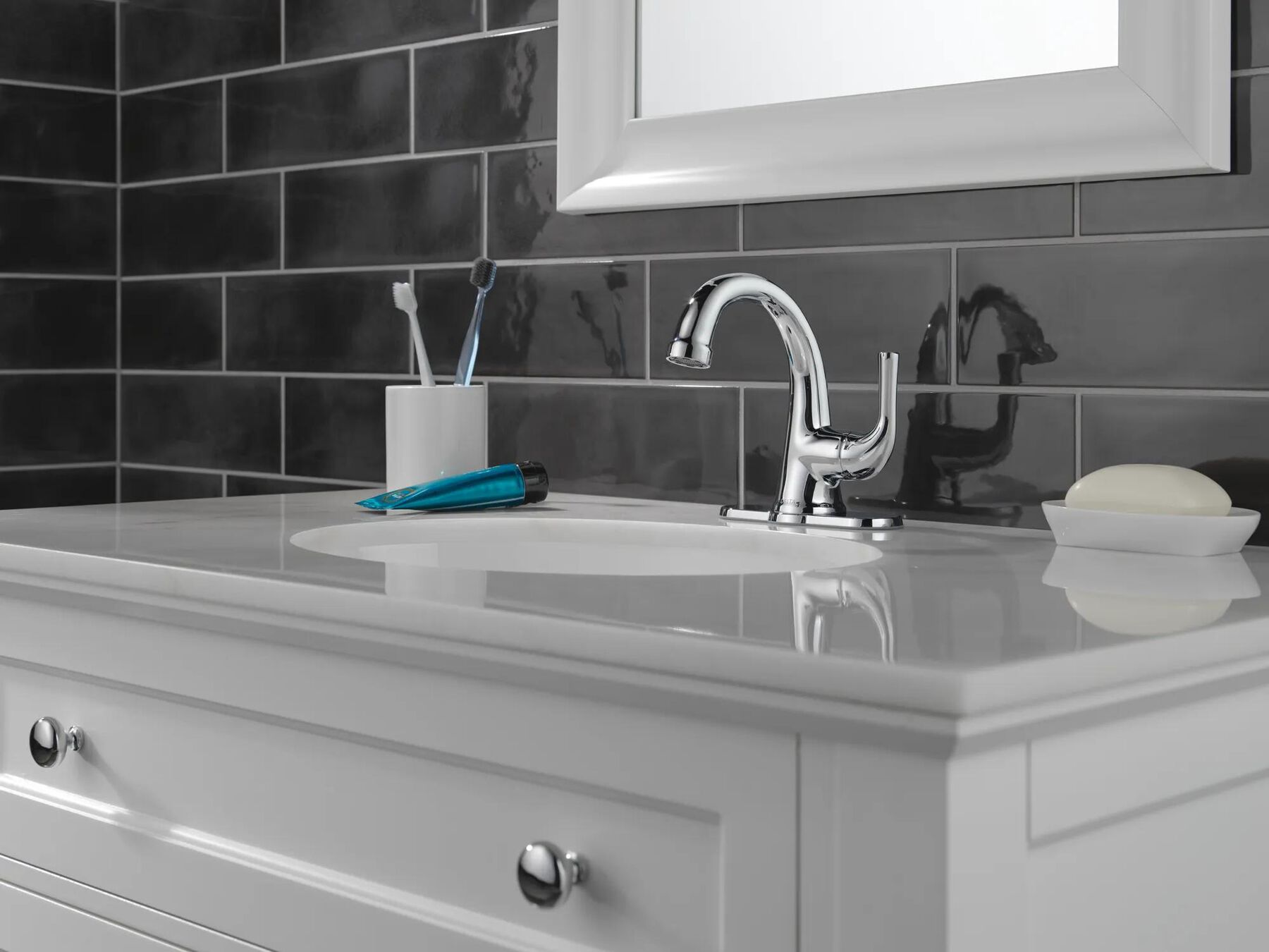 Single Handle Bathroom Faucet