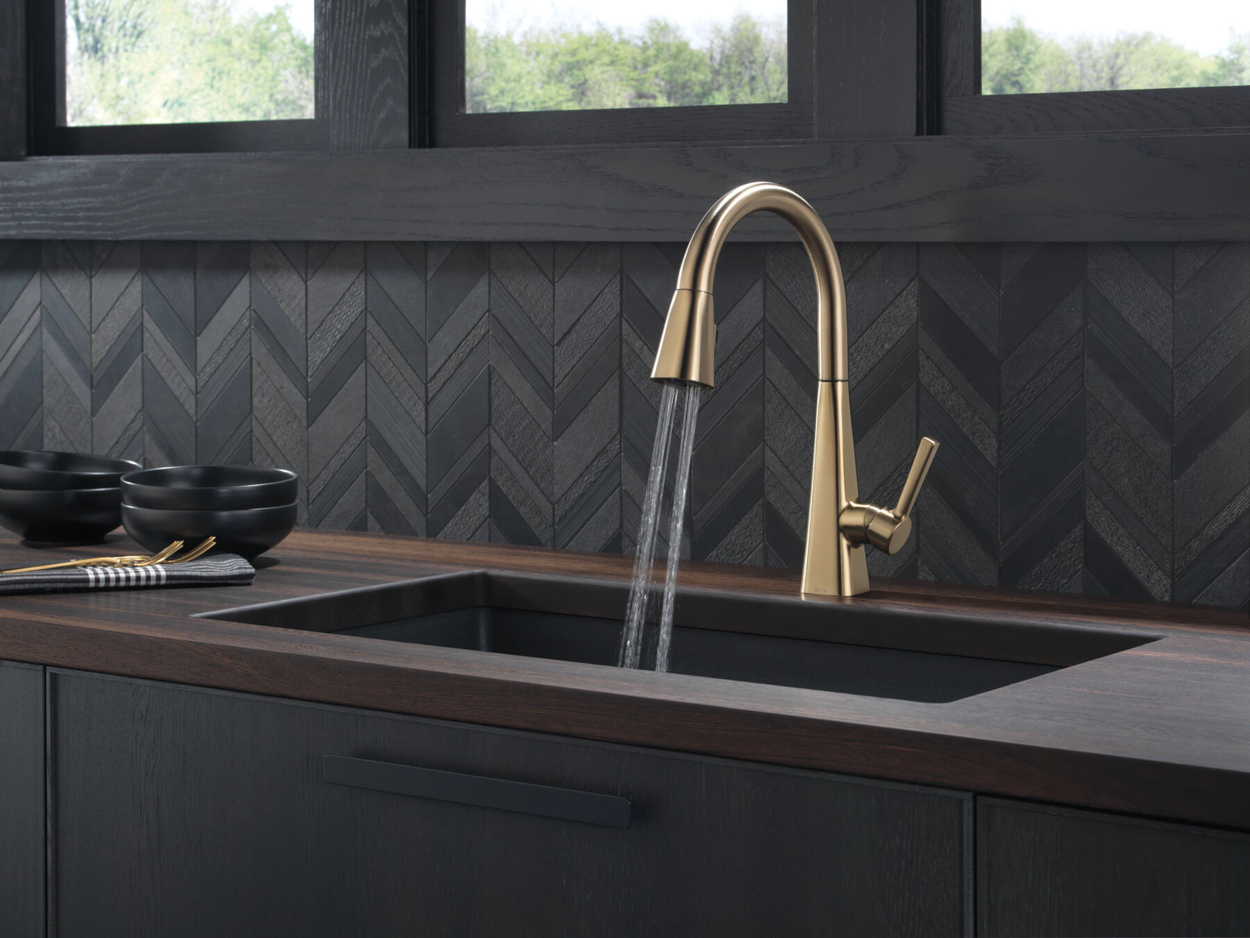 Pull-Down Kitchen Faucet (Recertified)
