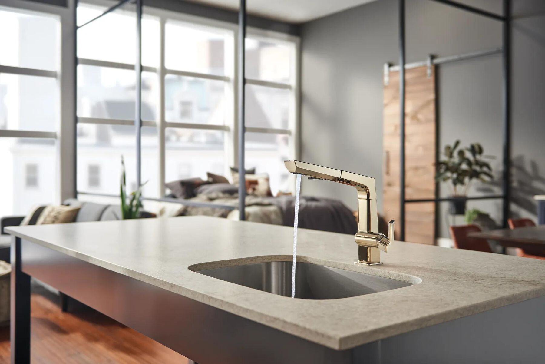 Single Handle Pull Out Kitchen Faucet