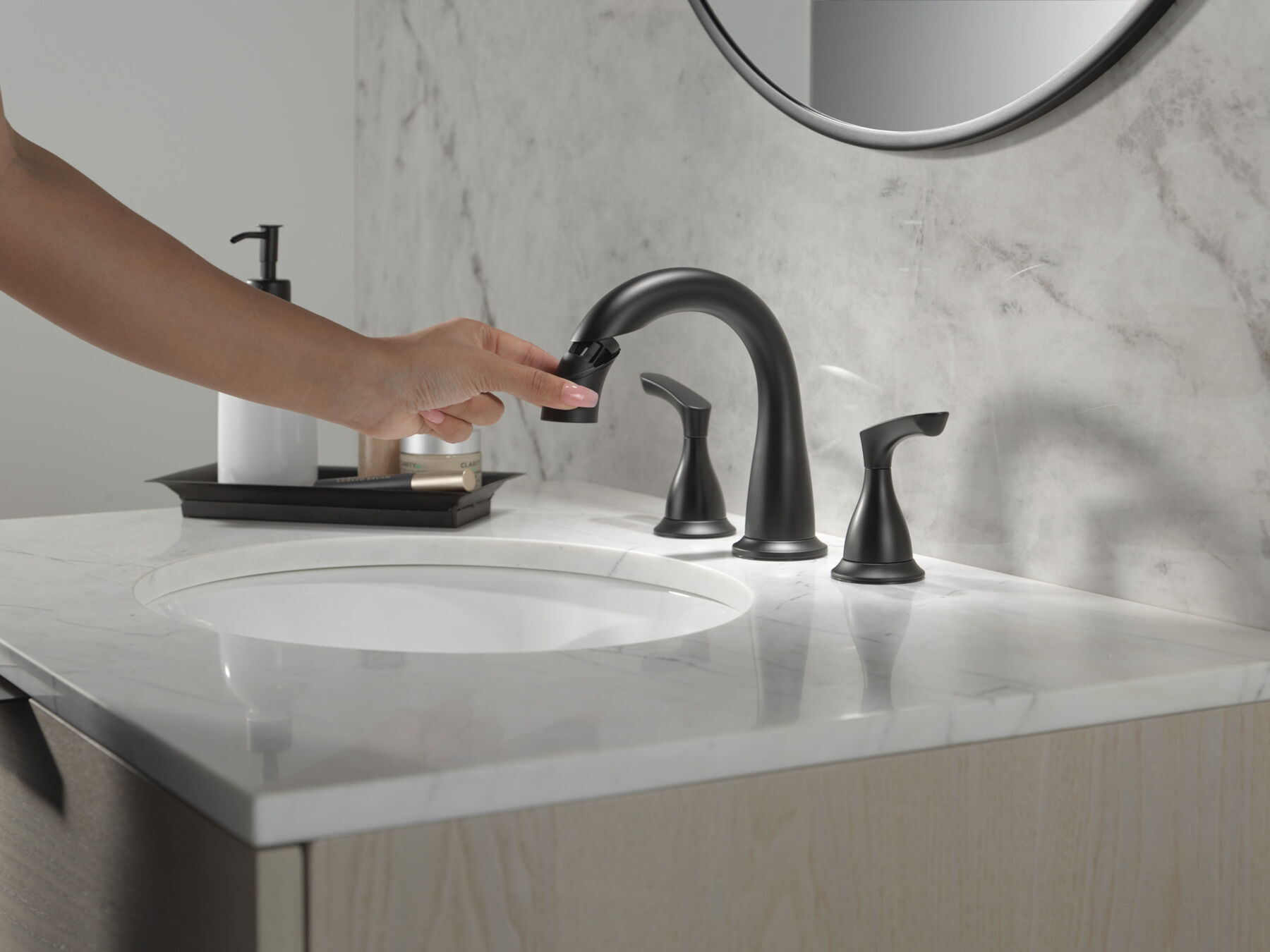 Two Handle Widespread Pulldown Bathroom Faucet