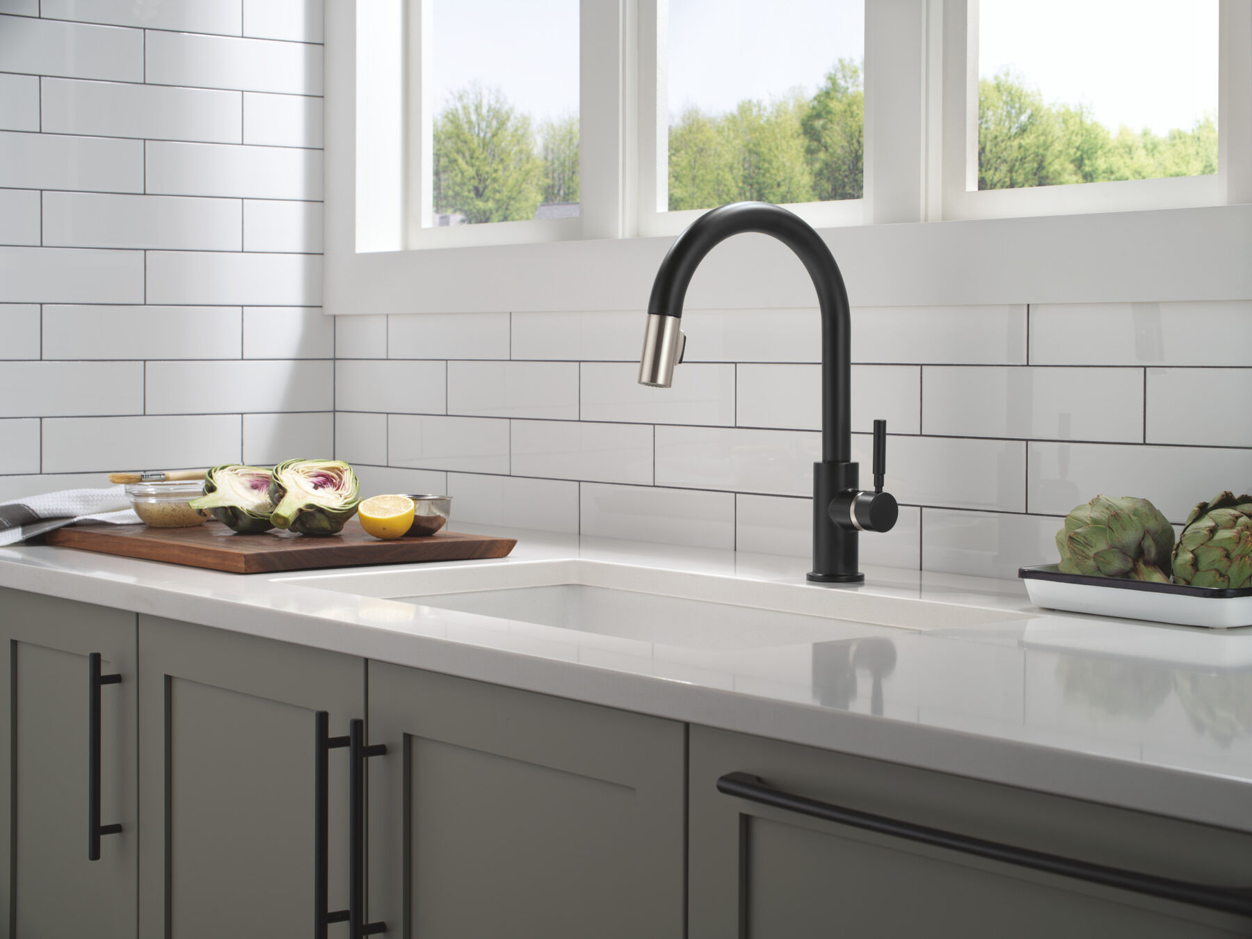 Single Handle Pull-Down Kitchen Faucet&nbsp;