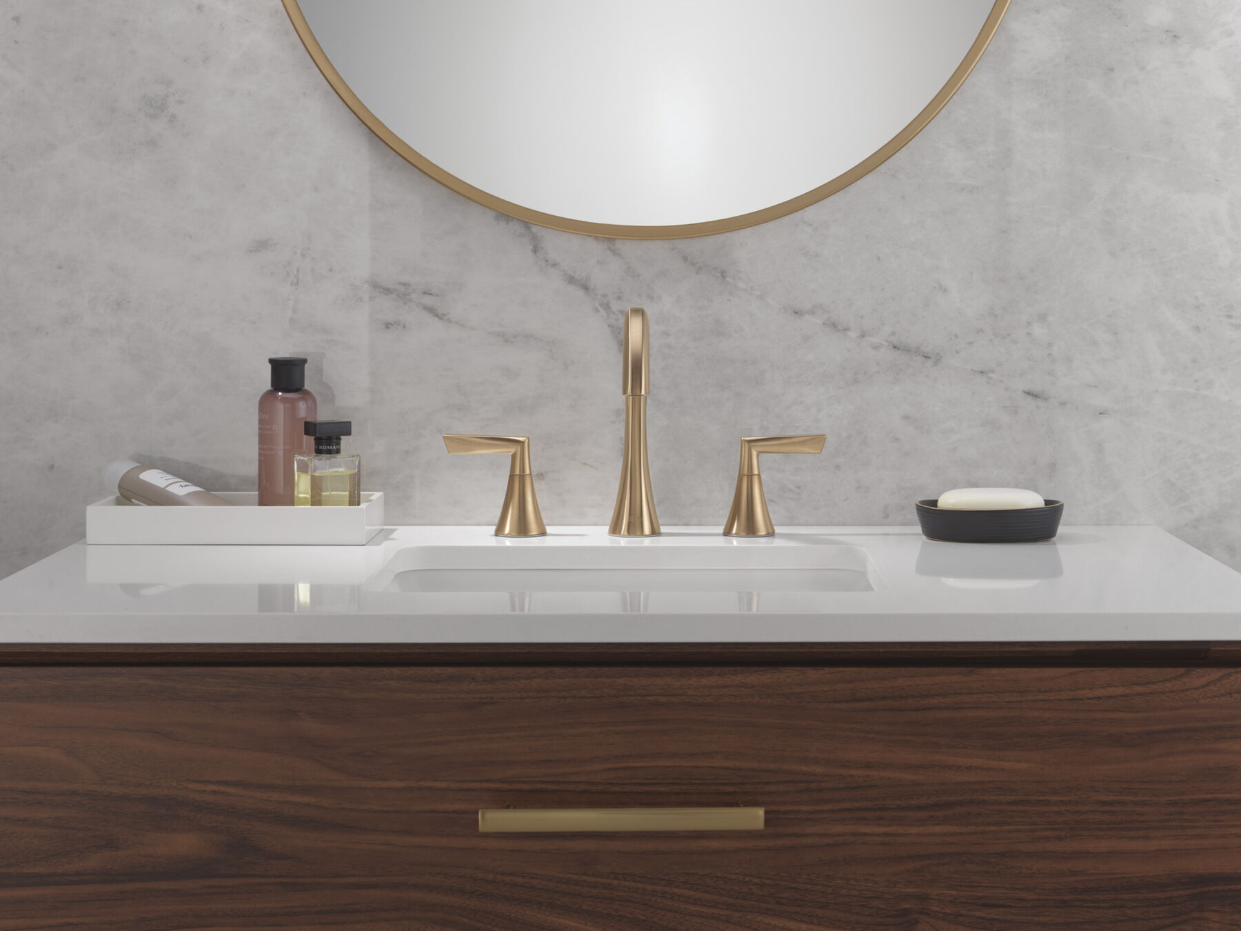 Two Handle Widespread Bathroom Faucet