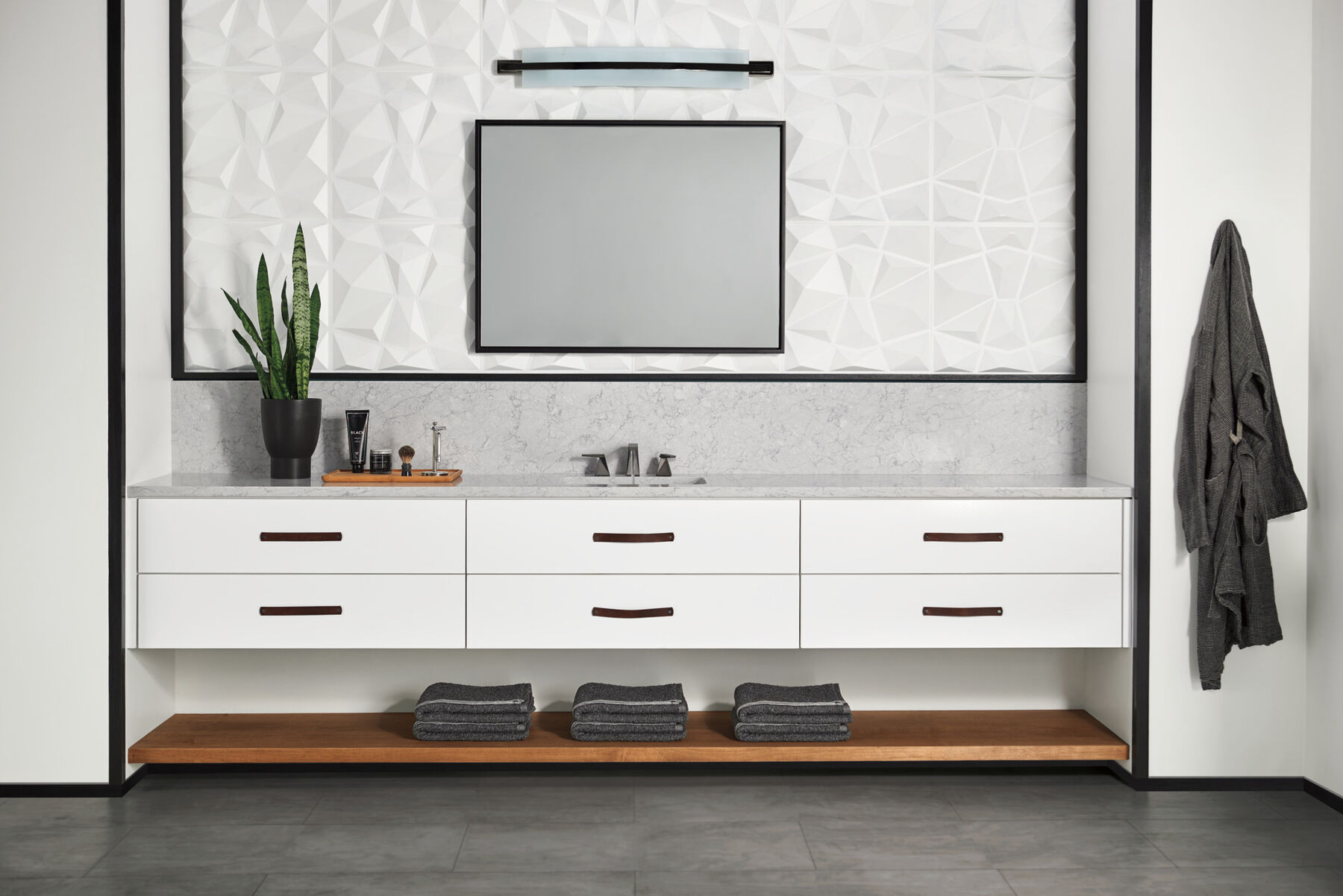 Two Handle Widespread Bathroom Faucet