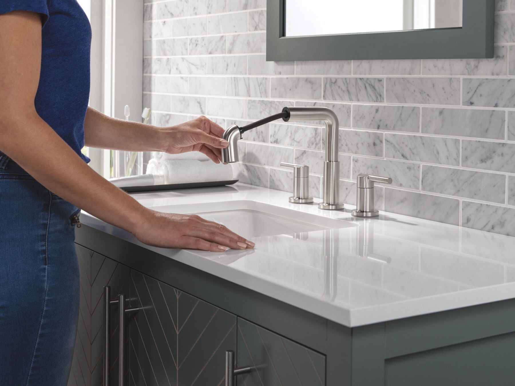 Two Handle Widespread Pull-Down Bathroom Faucet