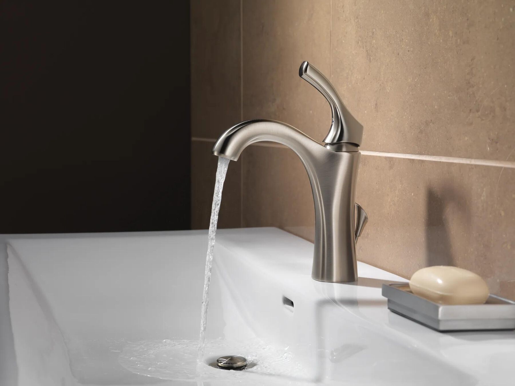 Single Handle Bathroom Faucet
