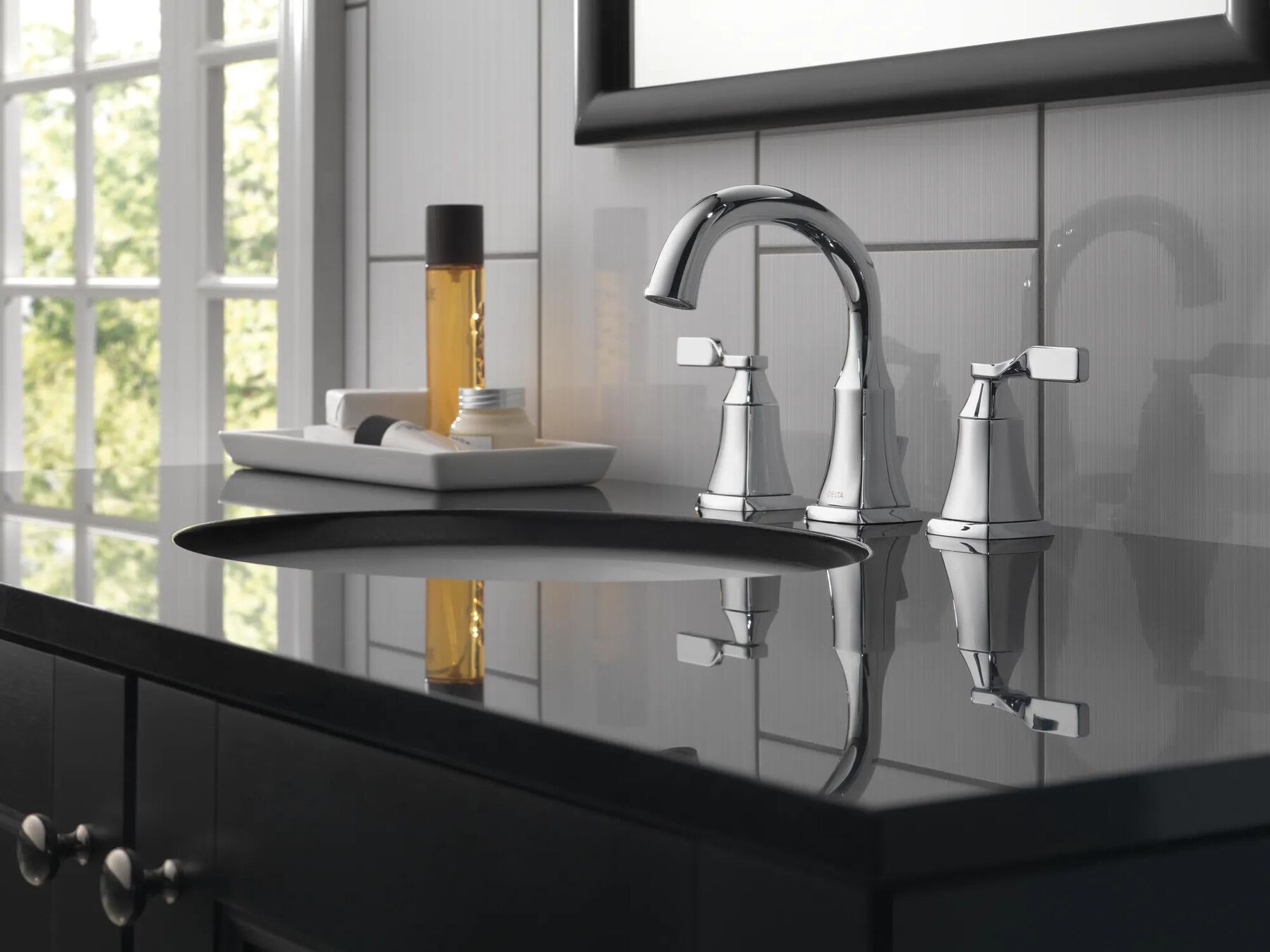 Two Handle Widespread Bathroom Faucet