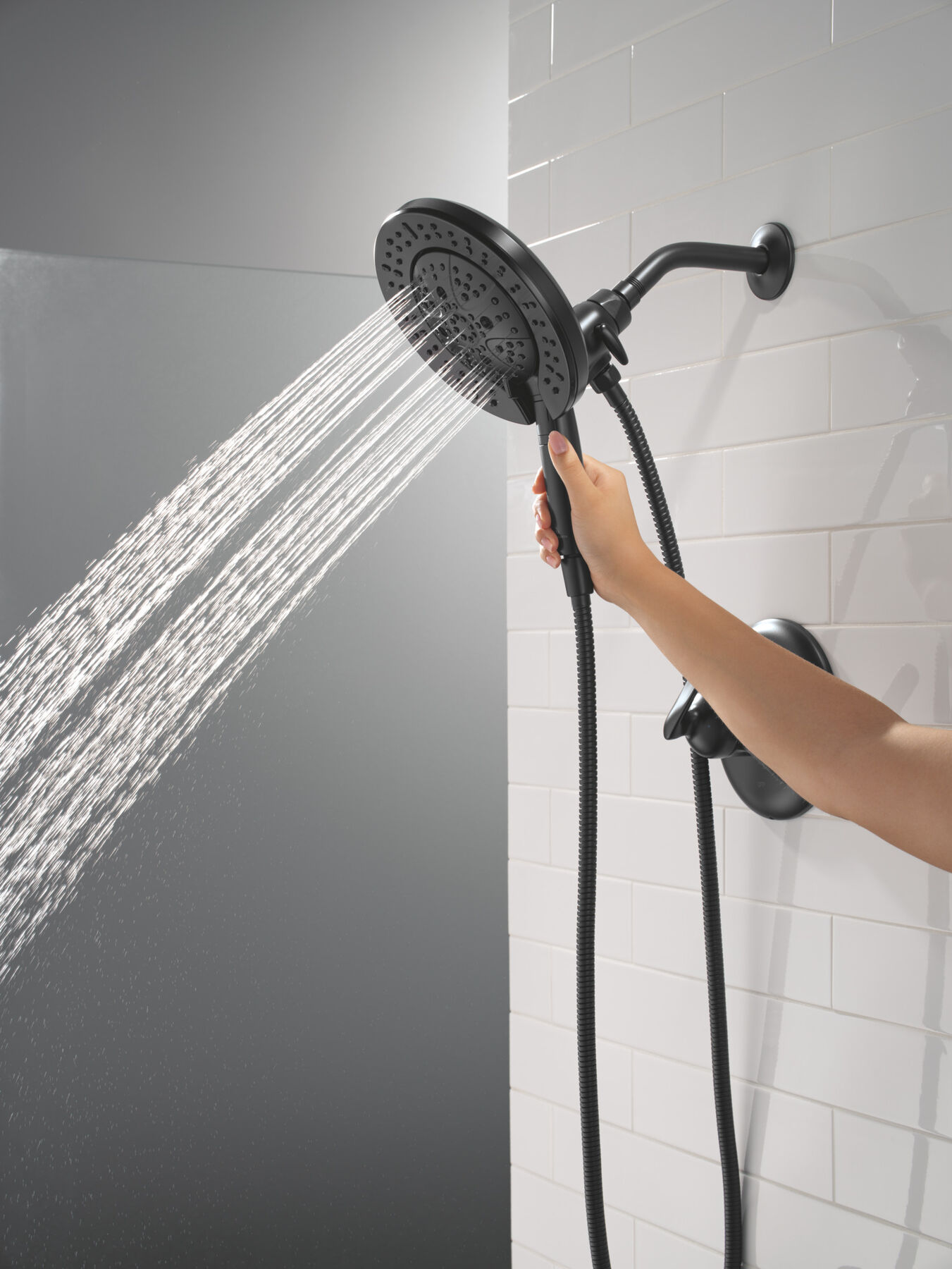 17 Series Shower Trim with In2ition Shower Head