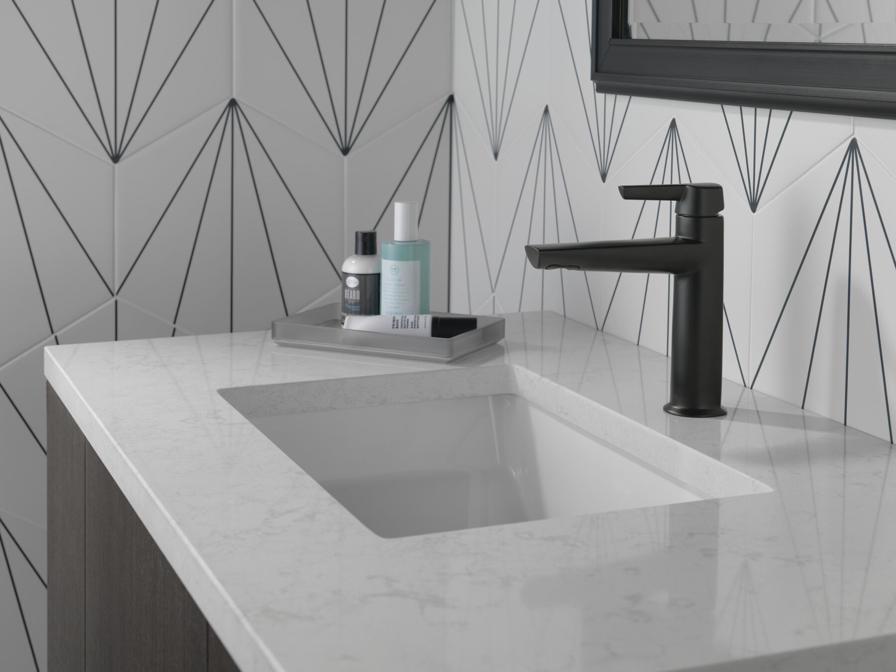 Single Handle Bathroom Faucet